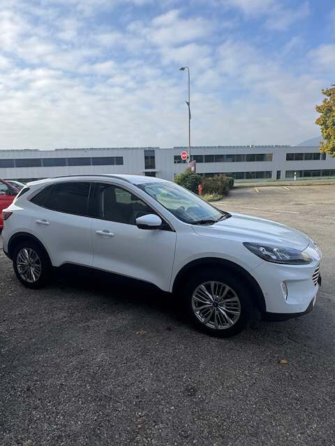 FORD Kuga 2.5 Plug-in Hybrid Titanium X-image-8