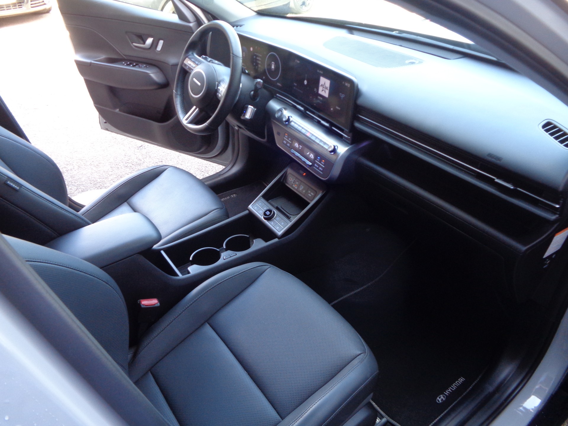 HYUNDAI Kona 1.6 GDi HEV Vertex DCT-image-11