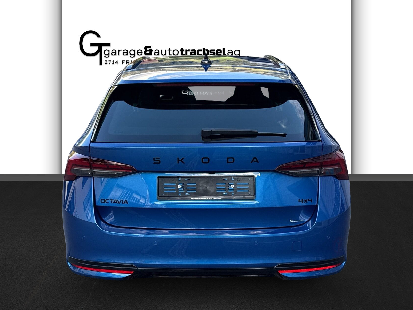 SKODA Octavia Combi 2.0 TSI DSG Sport Line 4x4-showroom-element-3