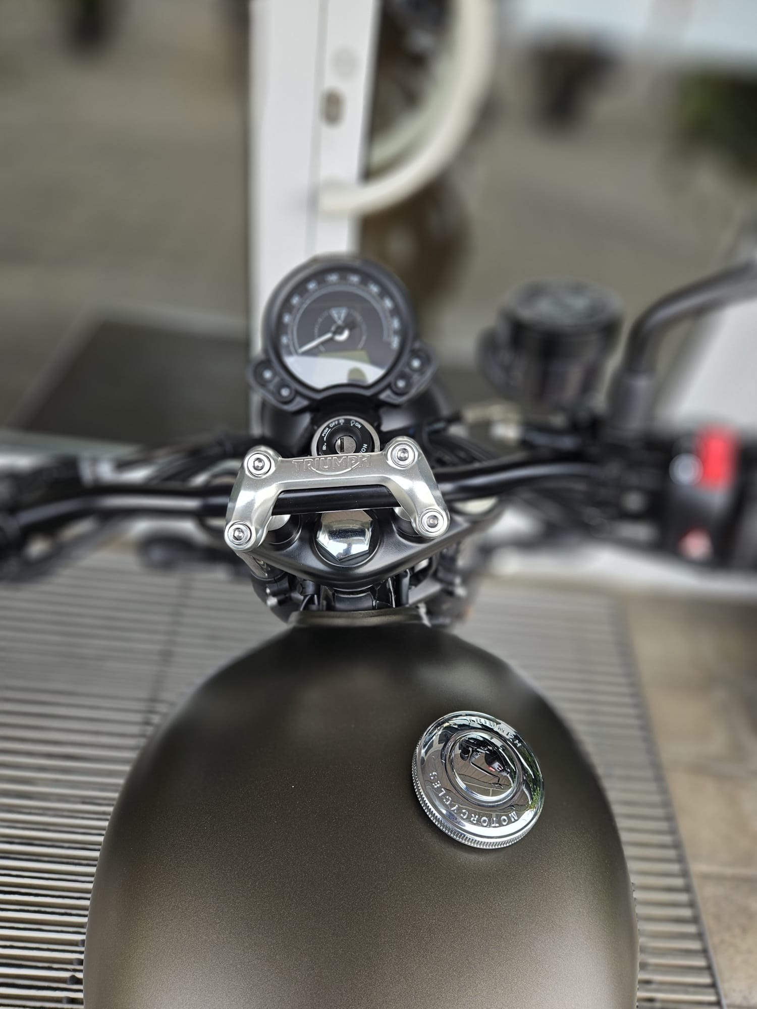 TRIUMPH Street Twin 900-image-13