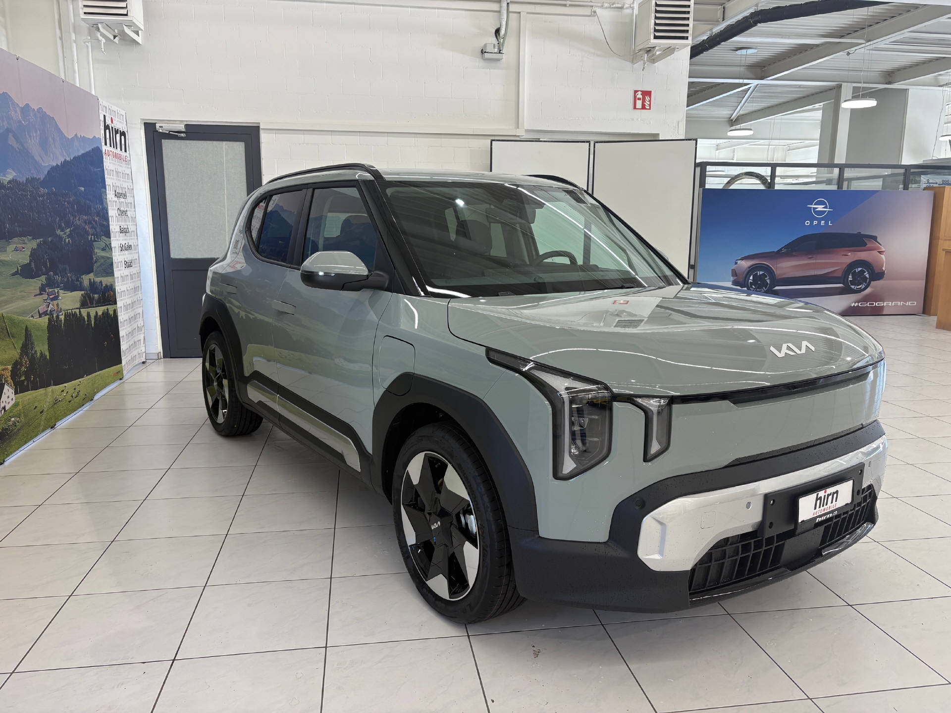 KIA EV2 61 kWh Earth 4P-image-2