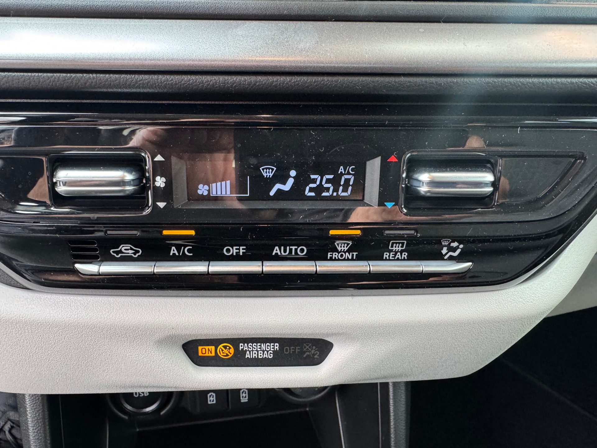SUZUKI Swift 1.2 Piz Sulai Hybrid Top 4x4-image-10