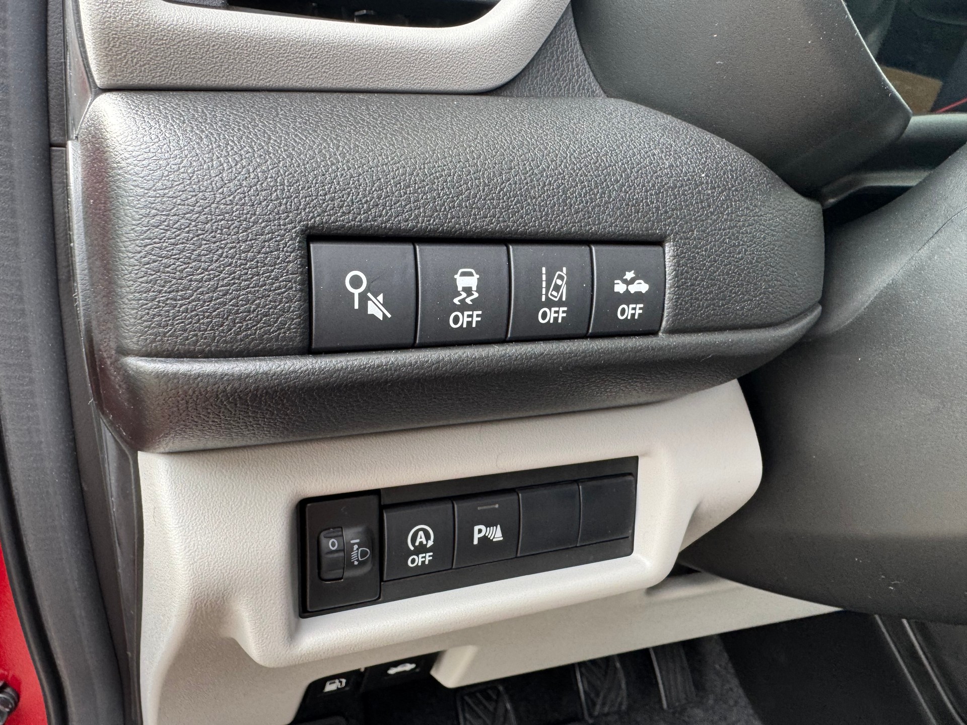 SUZUKI Swift 1.2 Piz Sulai Hybrid Top 4x4-image-6