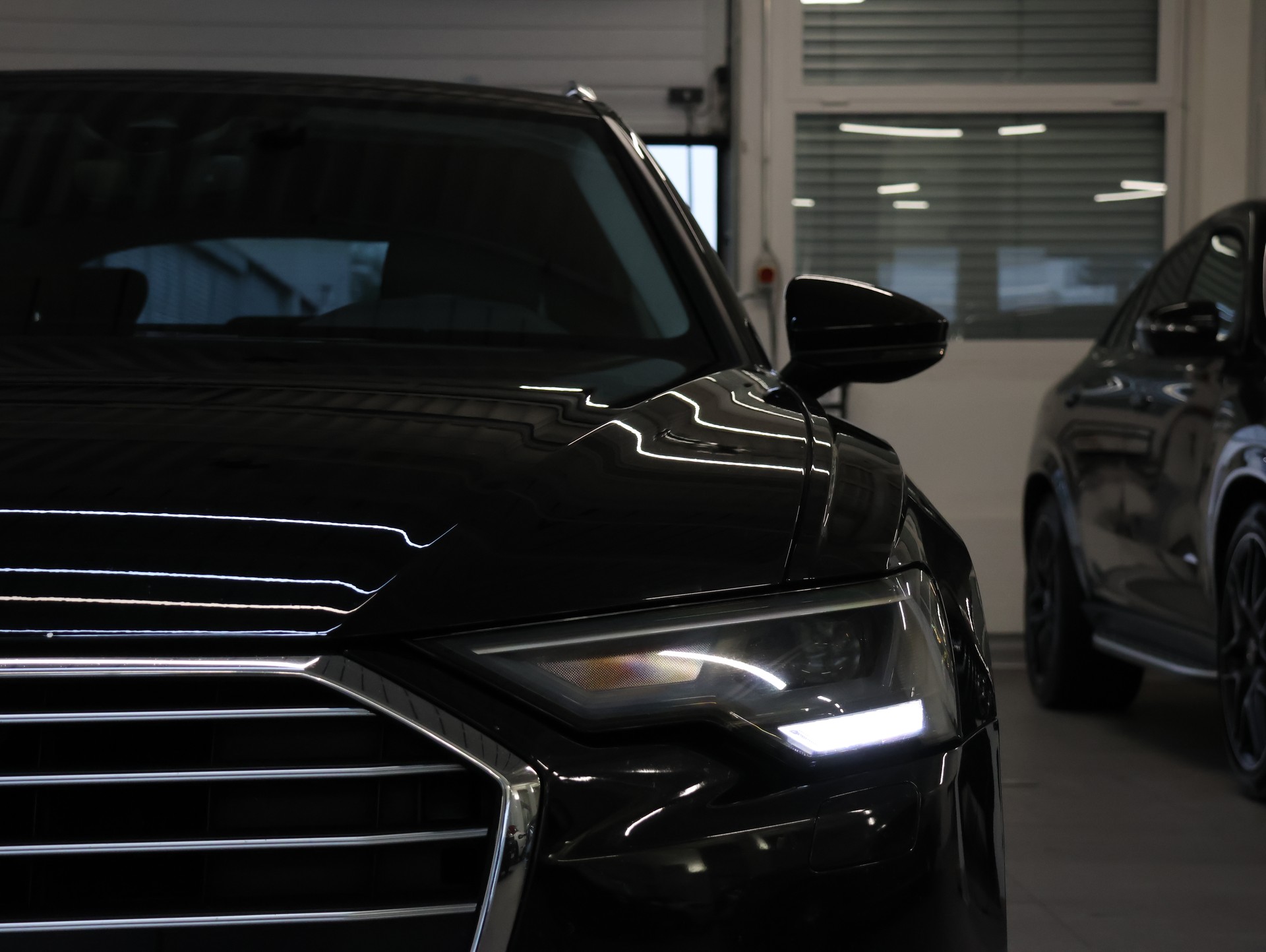 AUDI A6 Avant 40 TDI Sport S-tronic-image-8