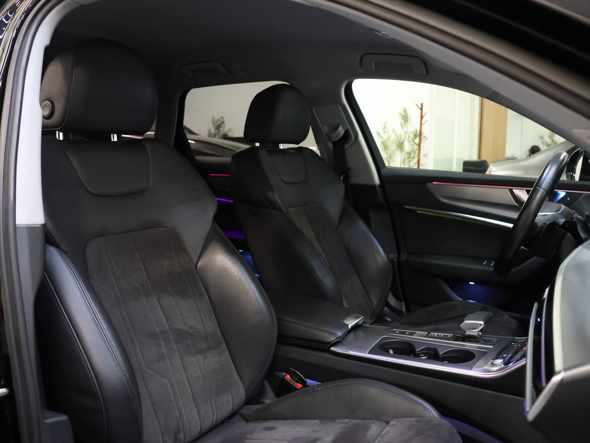 AUDI A6 Avant 40 TDI Sport S-tronic-image-22