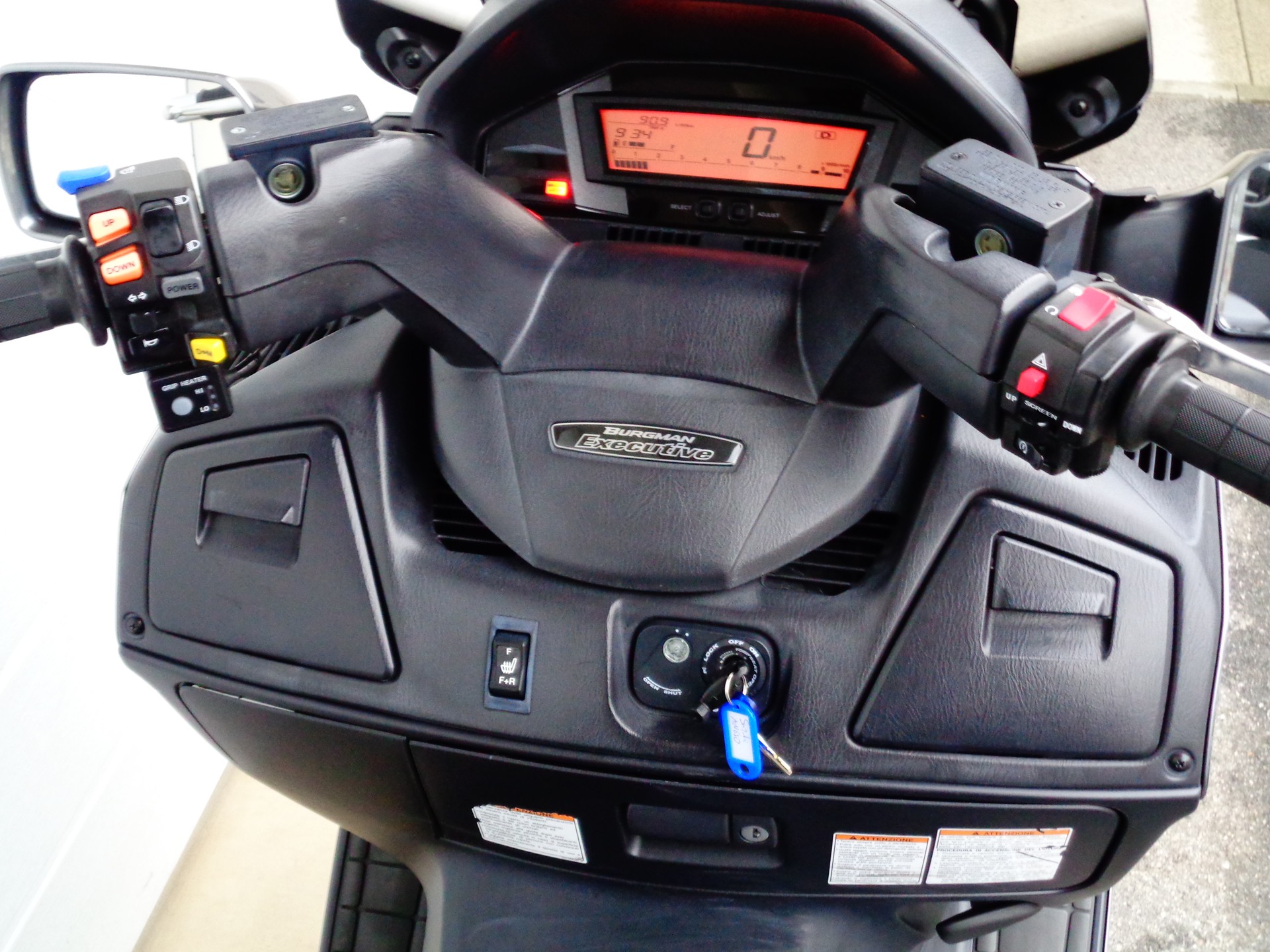 SUZUKI AN 650 ABS Burgman Executive-image-4