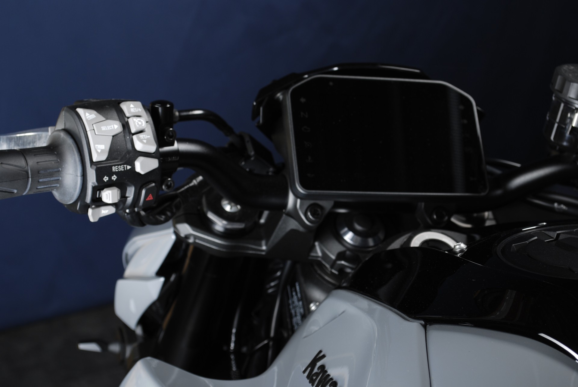 KAWASAKI Z 1100 - Sonderumbau grau-image-15