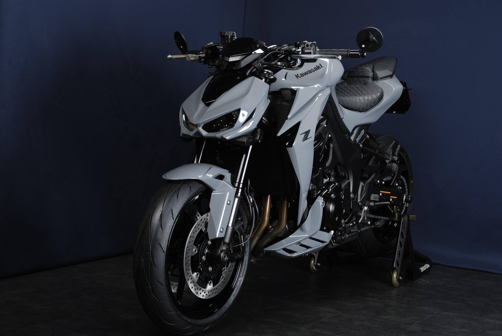 KAWASAKI Z 1100 - Sonderumbau grau-image-9