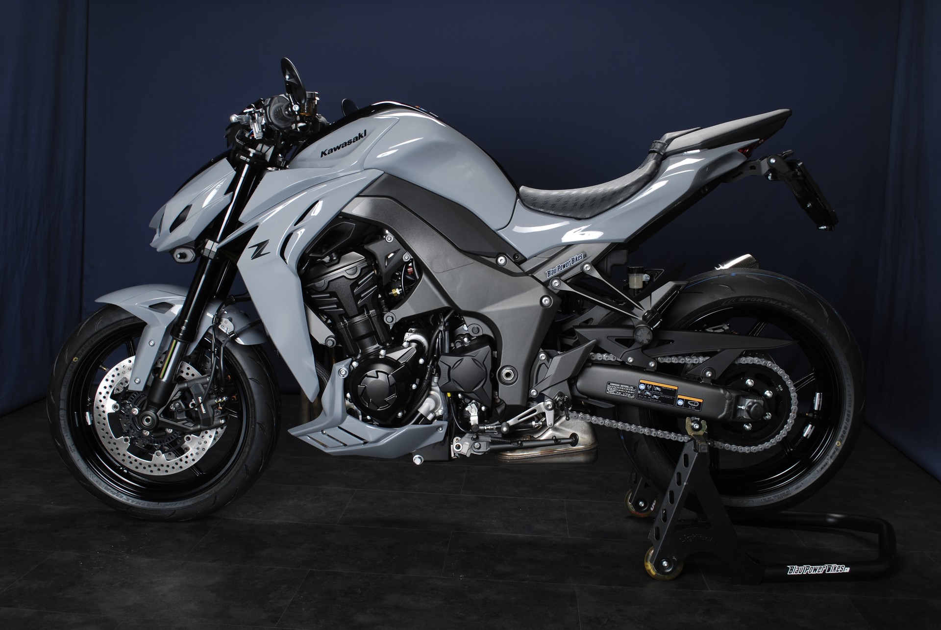 KAWASAKI Z 1100 - Sonderumbau grau-image-11