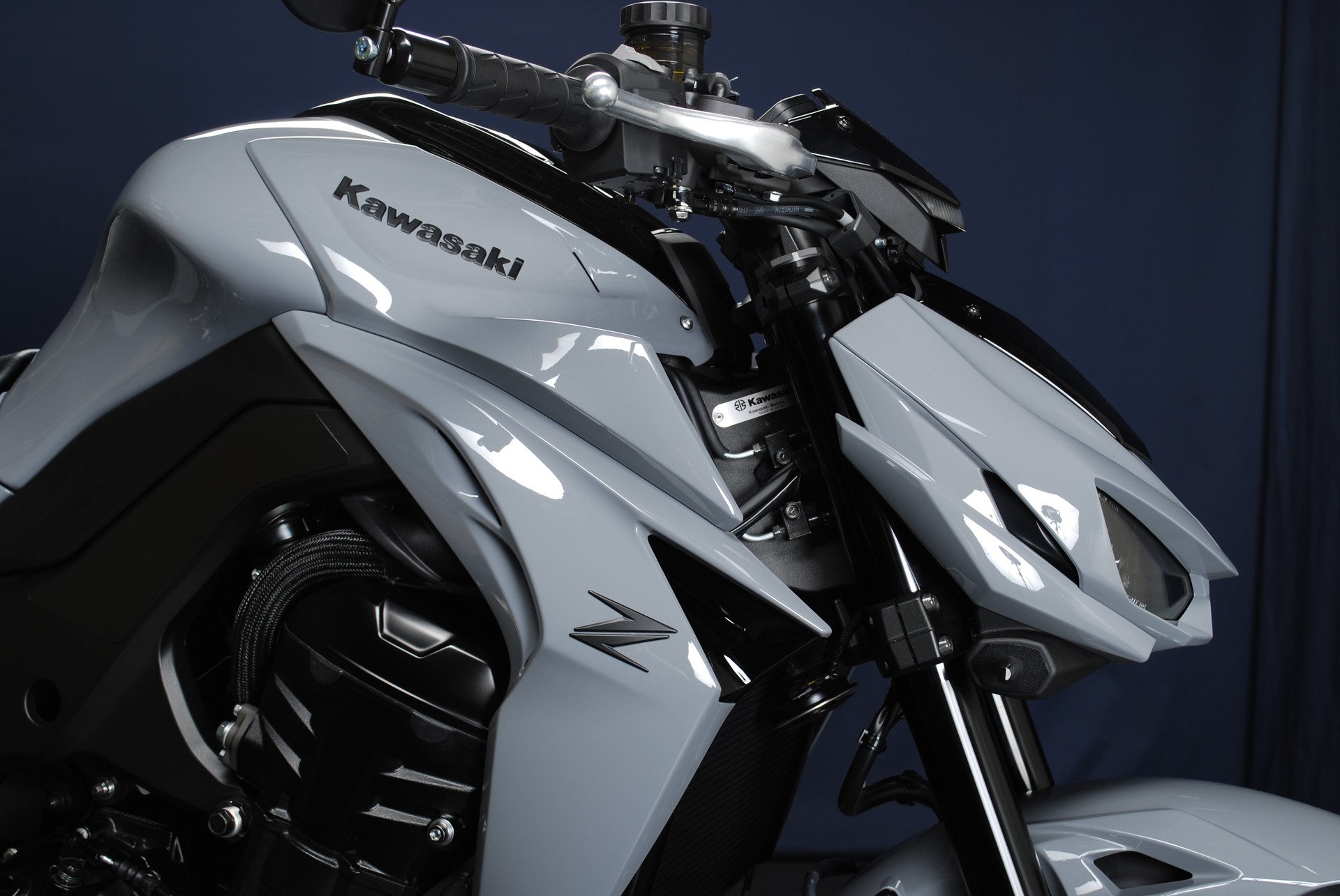 KAWASAKI Z 1100 - Sonderumbau grau-image-5