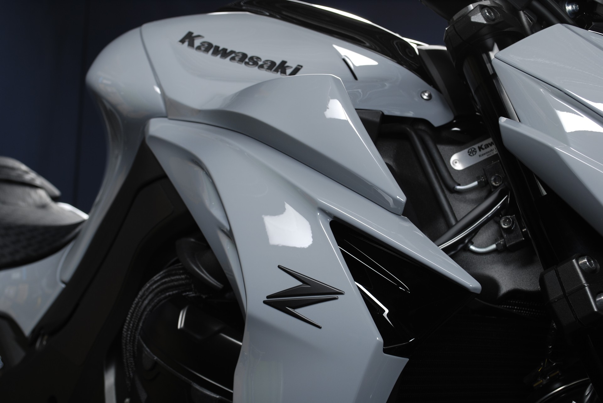 KAWASAKI Z 1100 - Sonderumbau grau-image-6