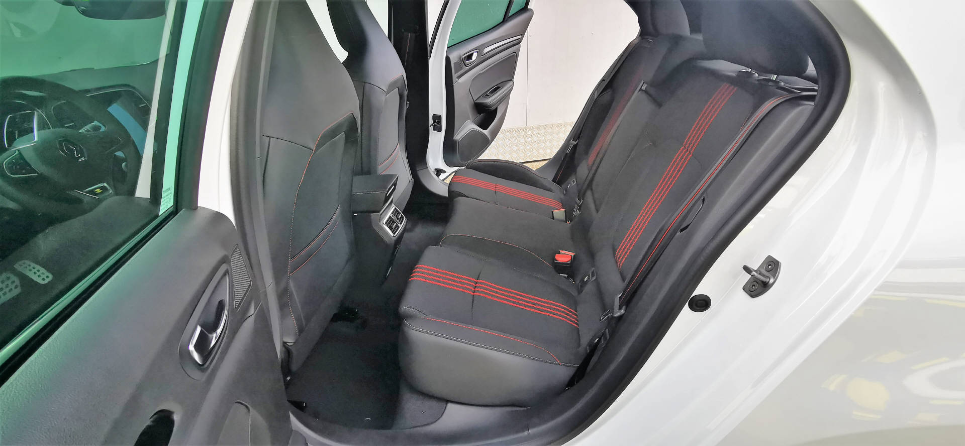 RENAULT Mégane 1.3 TCe 160 R.S. Line EDC-image-14