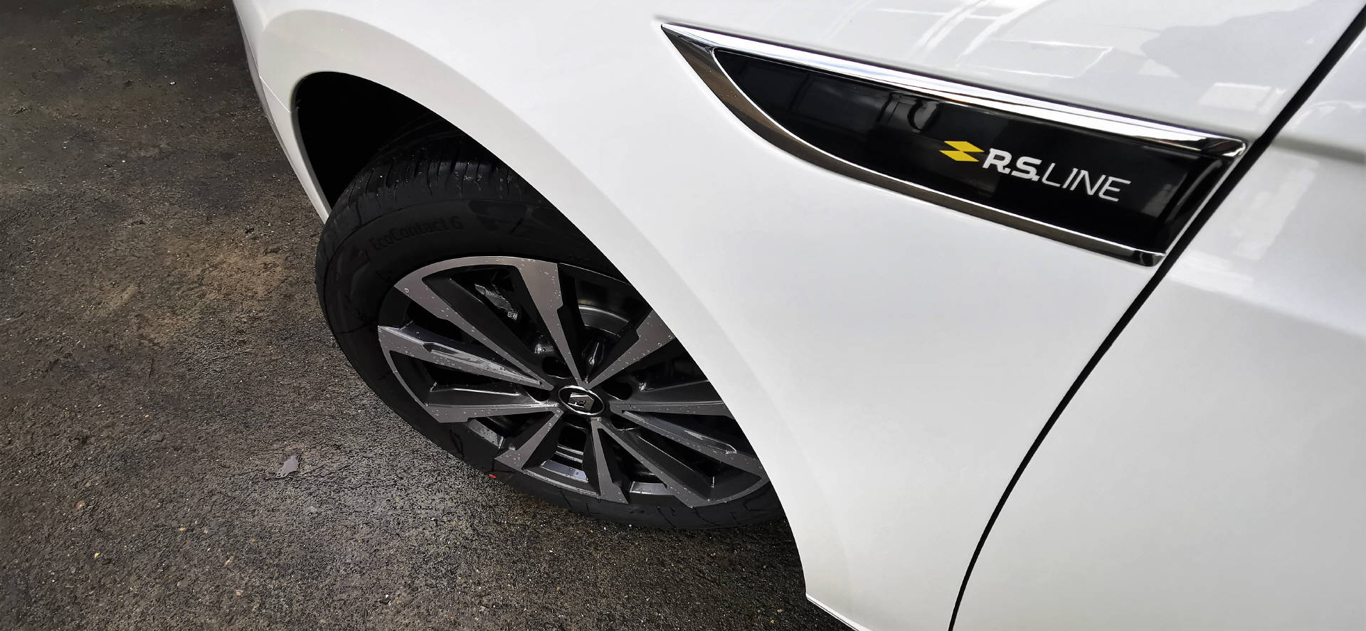 RENAULT Mégane 1.3 TCe 160 R.S. Line EDC-image-4