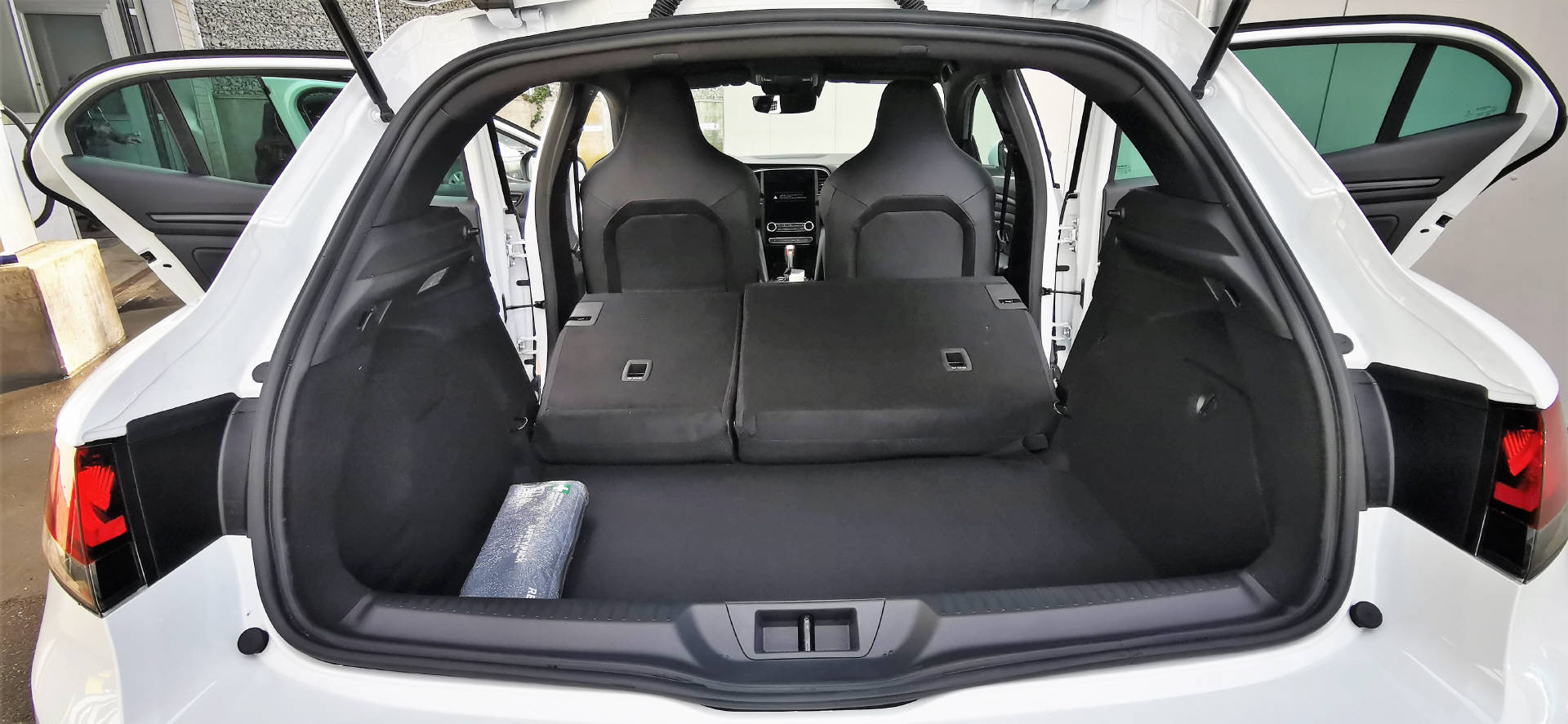 RENAULT Mégane 1.3 TCe 160 R.S. Line EDC-image-15