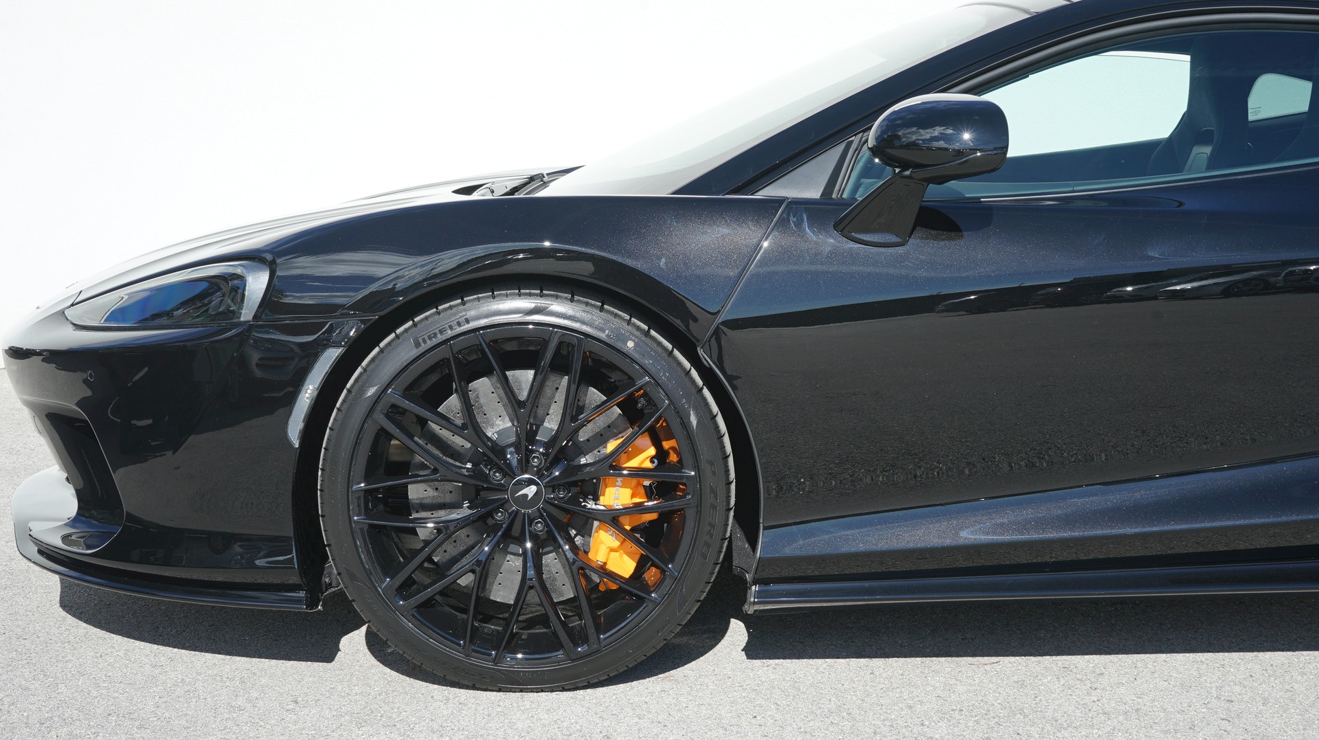 McLAREN Pioneer-image-3