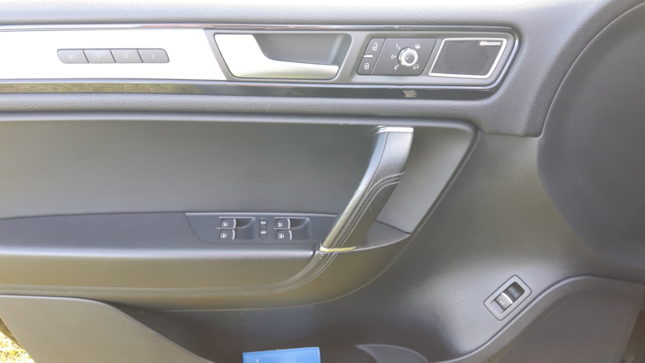 VW Touareg 3.0 TDI BlueMotion Technology Tiptronic-image-7