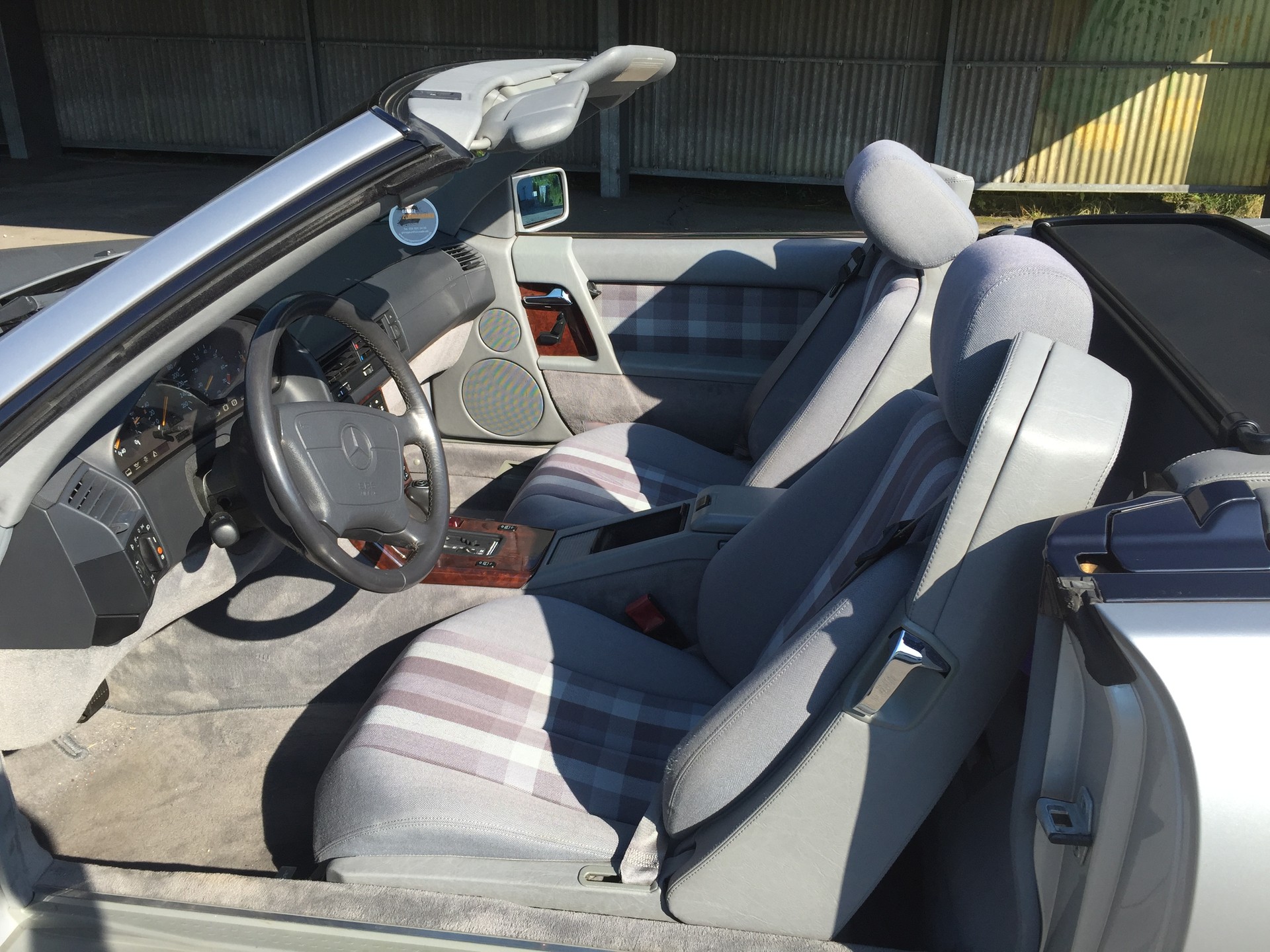 MERCEDES-BENZ SL 280-image-4