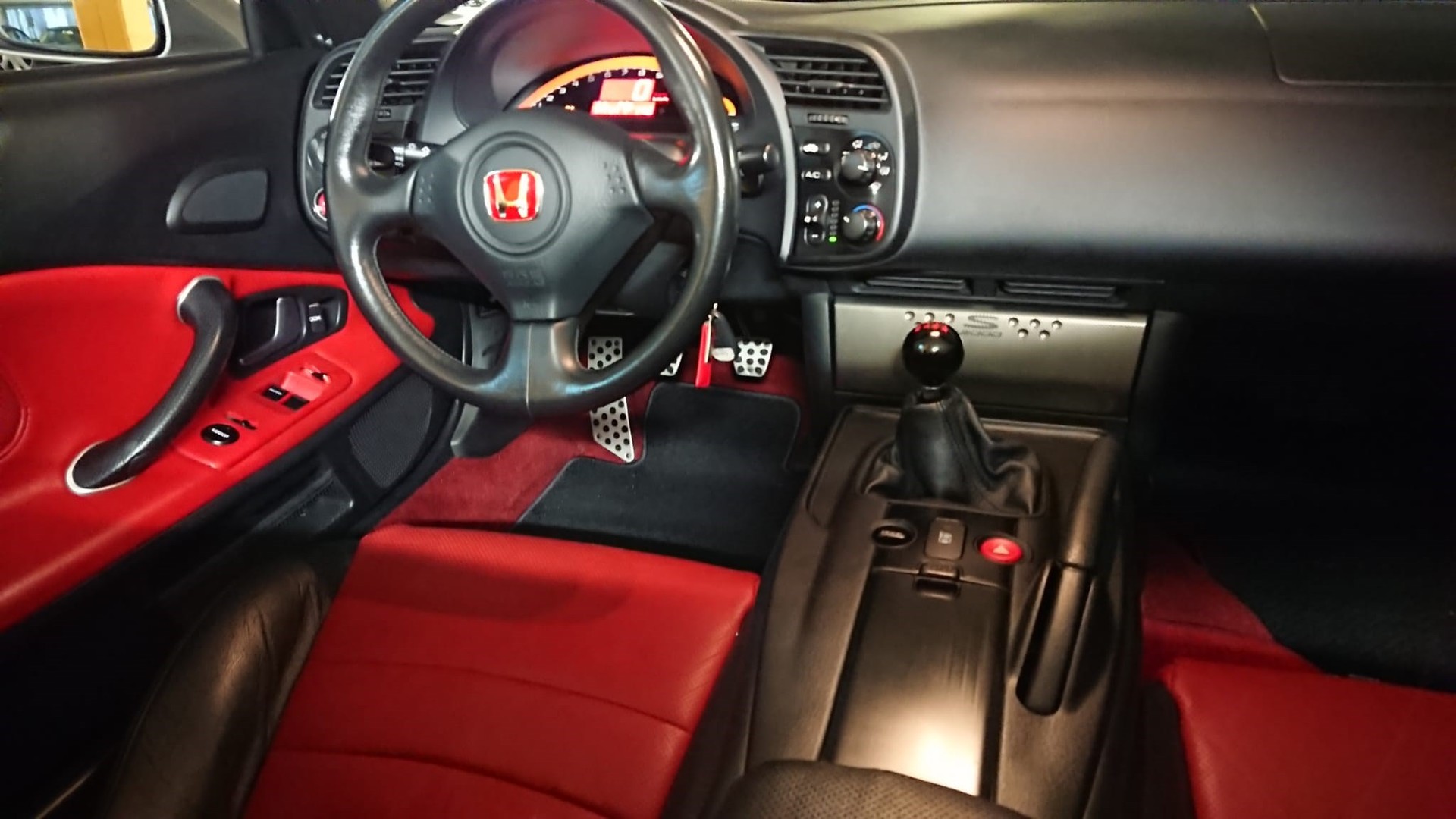HONDA S2000-image-5