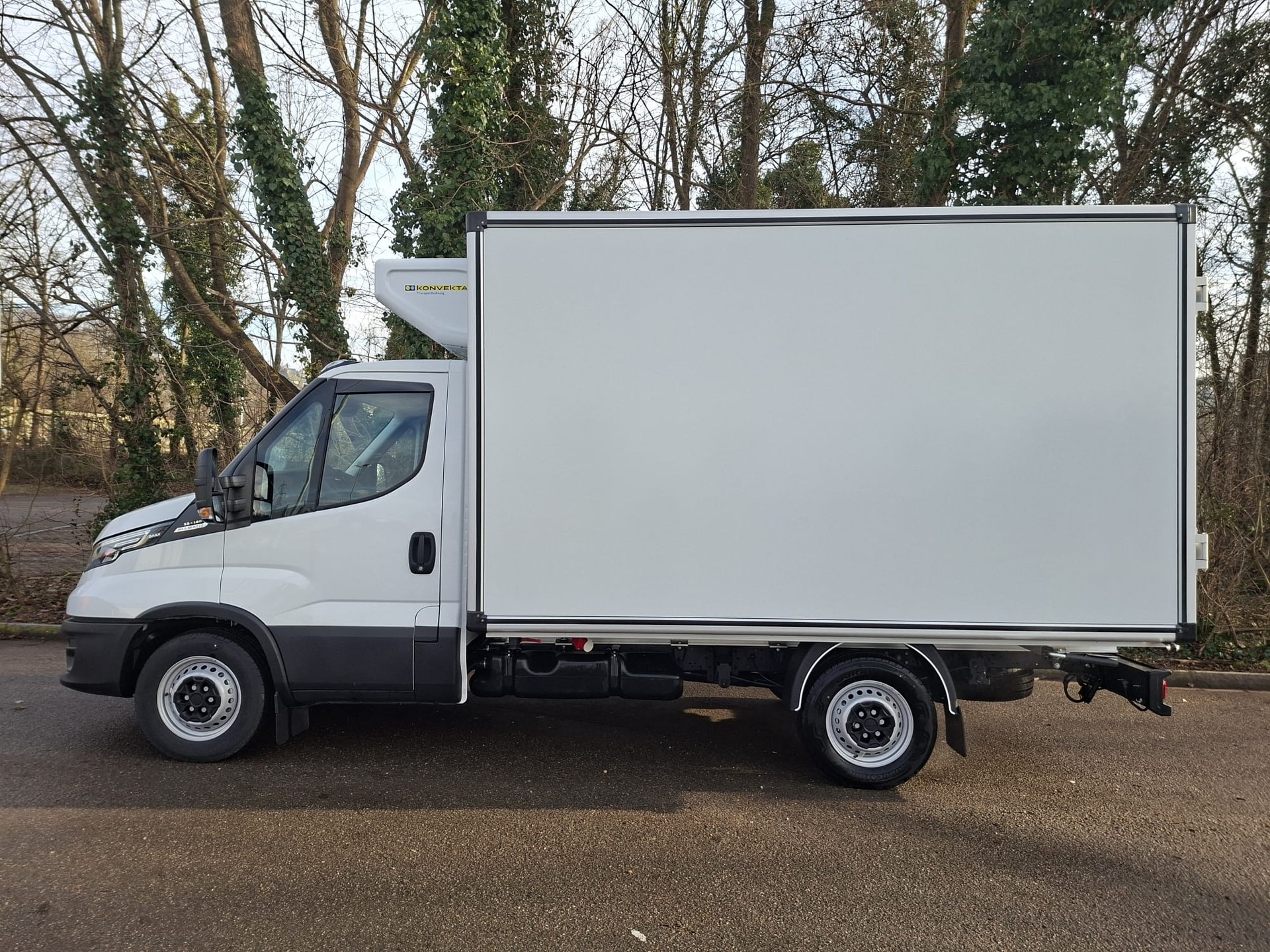 IVECO Daily 35S16HA8-showroom-element-3