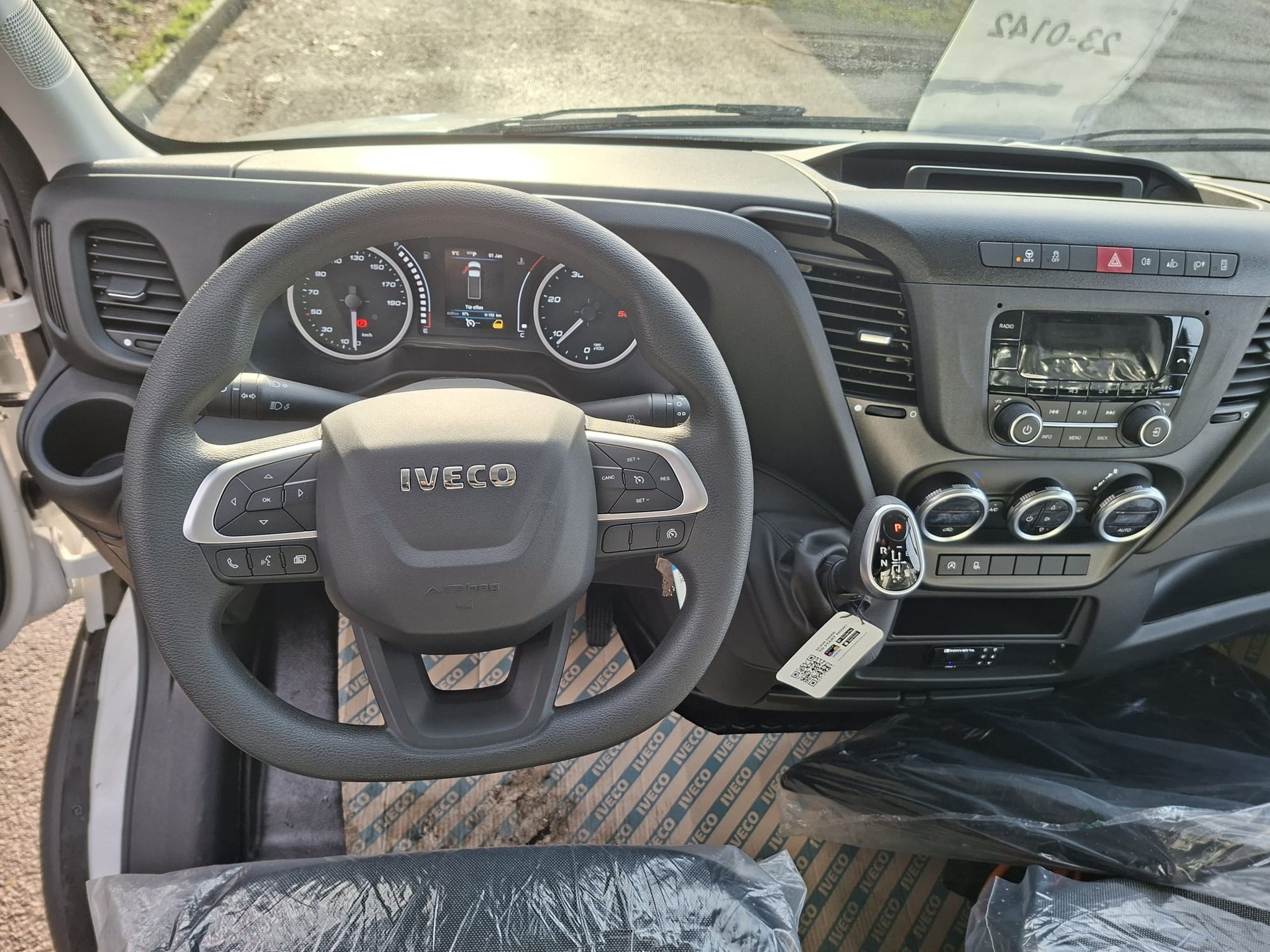 IVECO Daily 35S16HA8-image-8
