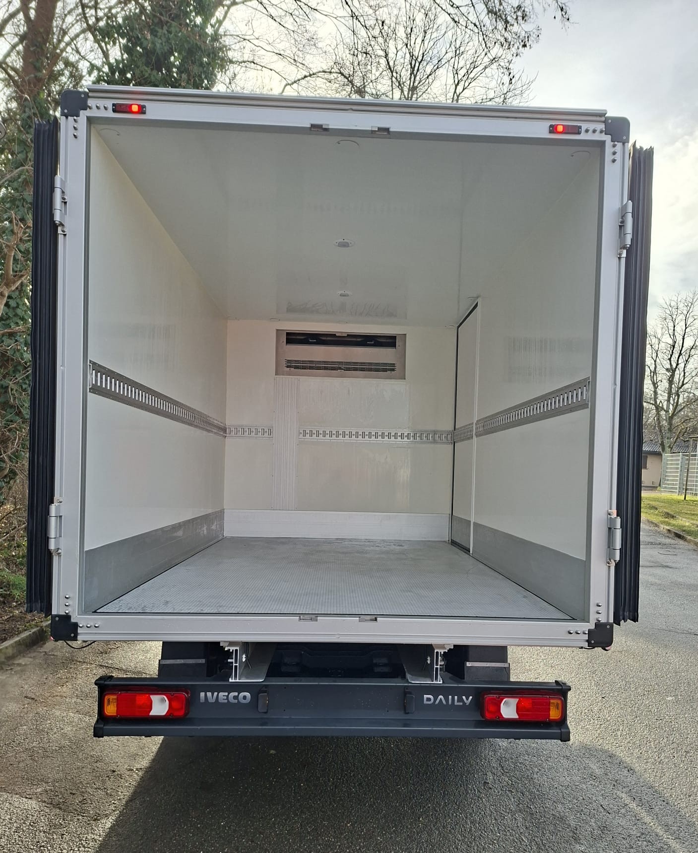 IVECO Daily 35S16HA8-image-6
