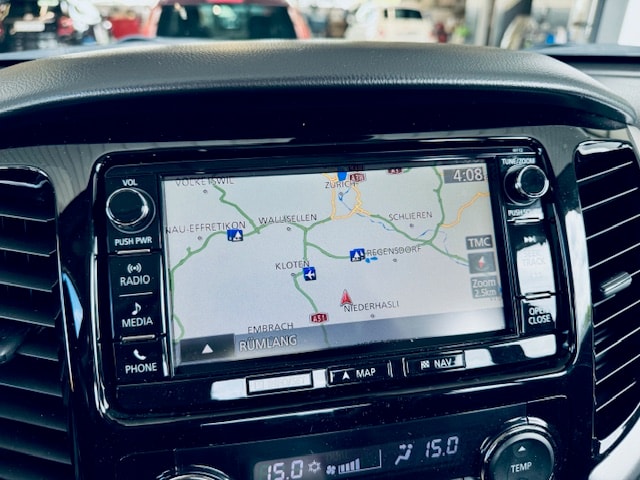 FIAT Fullback LX 2.4 MJ DC Swiss 4WD A-image-6