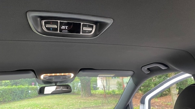 MERCEDES-BENZ V 250 d Swiss Edition lang 4Matic 7G-Tronic-image-19