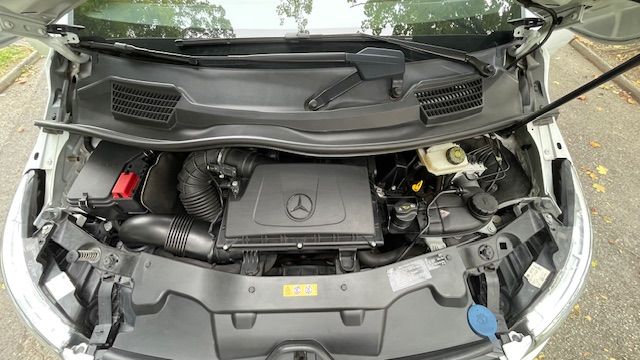 MERCEDES-BENZ V 250 d Swiss Edition lang 4Matic 7G-Tronic-image-9