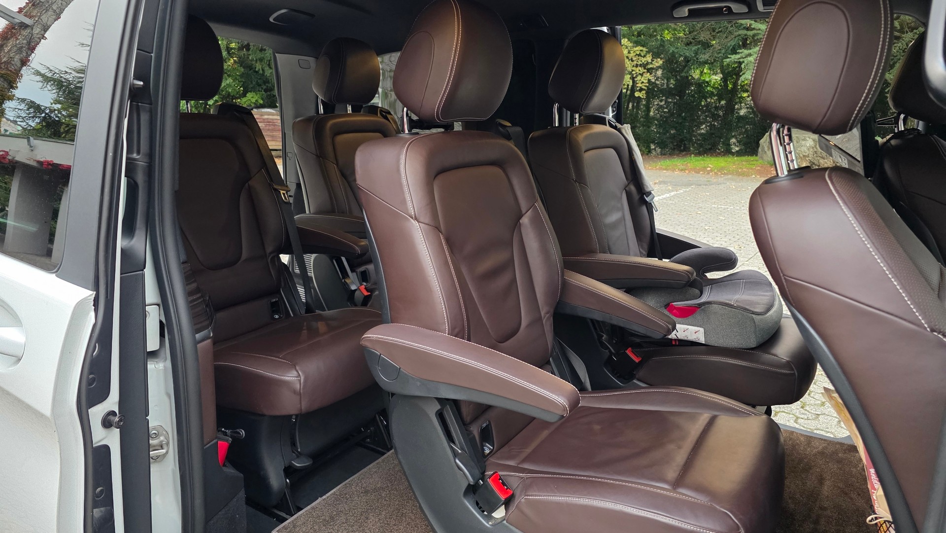 MERCEDES-BENZ V 250 d Swiss Edition lang 4Matic 7G-Tronic-image-14