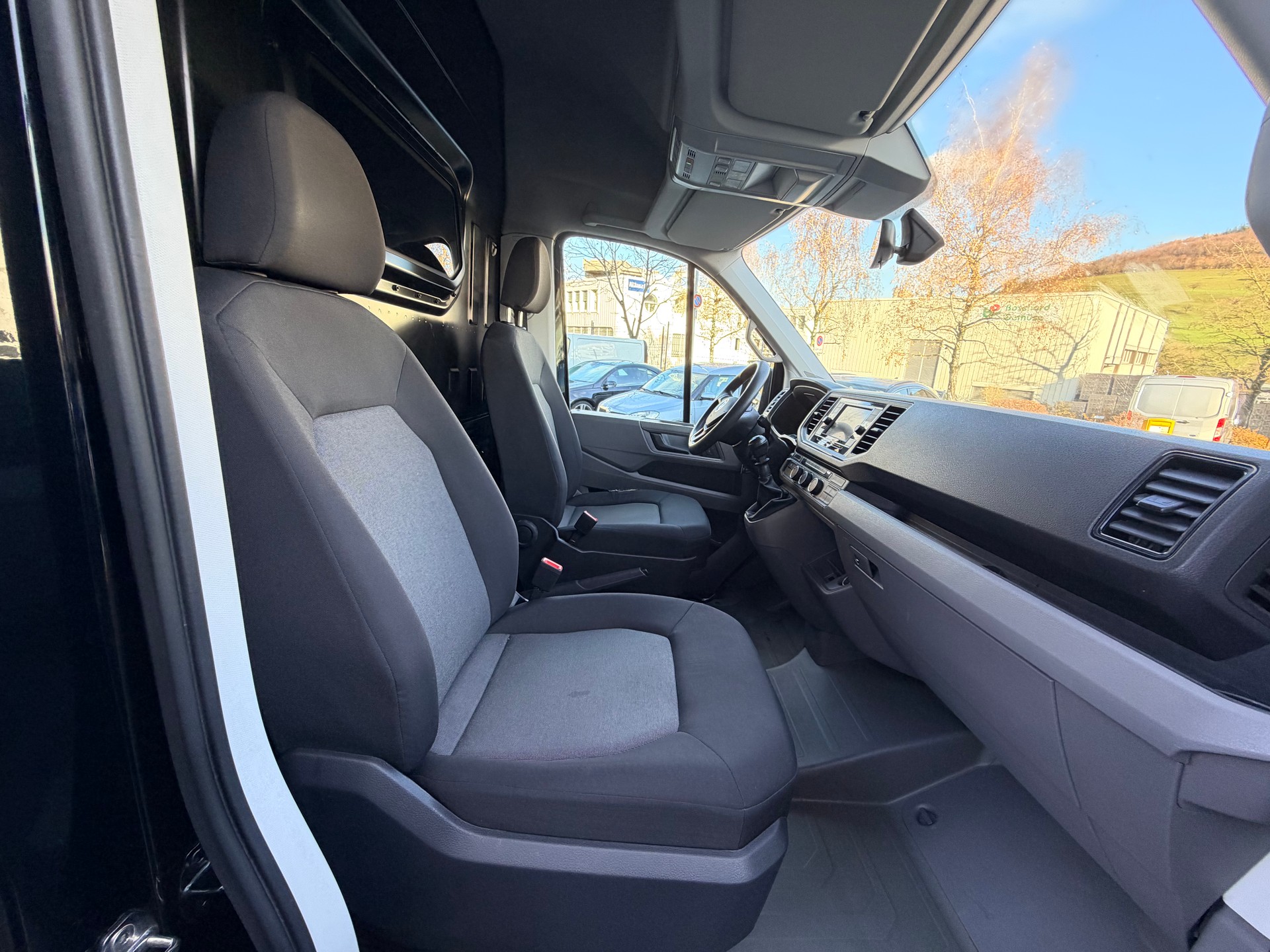 VW Crafter 35 2.0 TDI L3-image-8