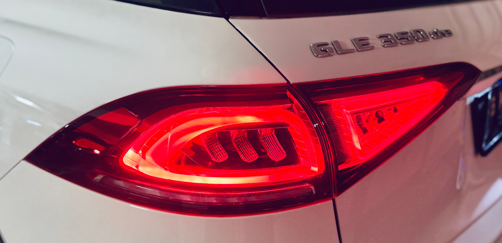MERCEDES-BENZ GLE 350 de 4Matic 9G-Tronic-image-8