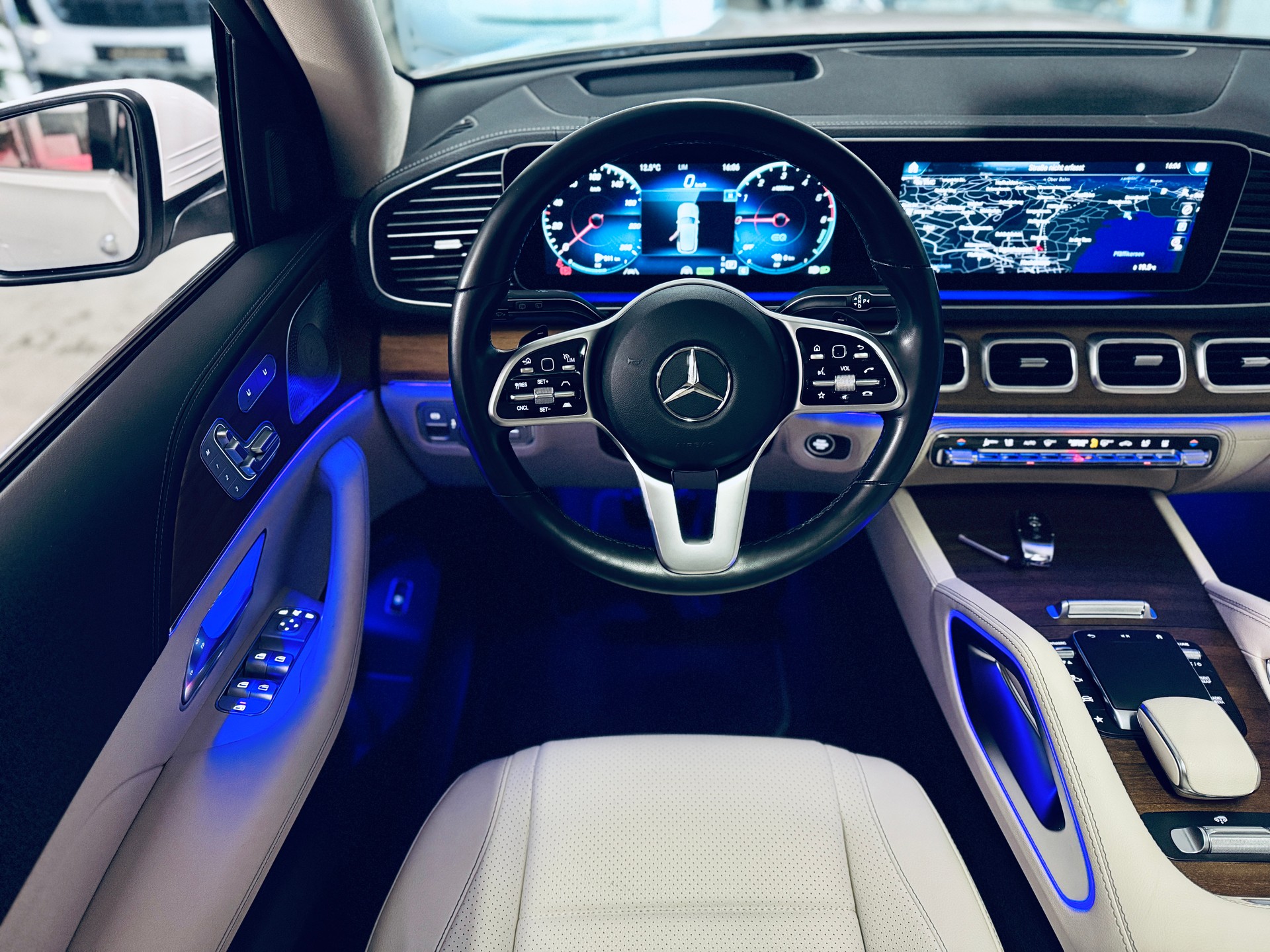 MERCEDES-BENZ GLE 350 de 4Matic 9G-Tronic-image-10