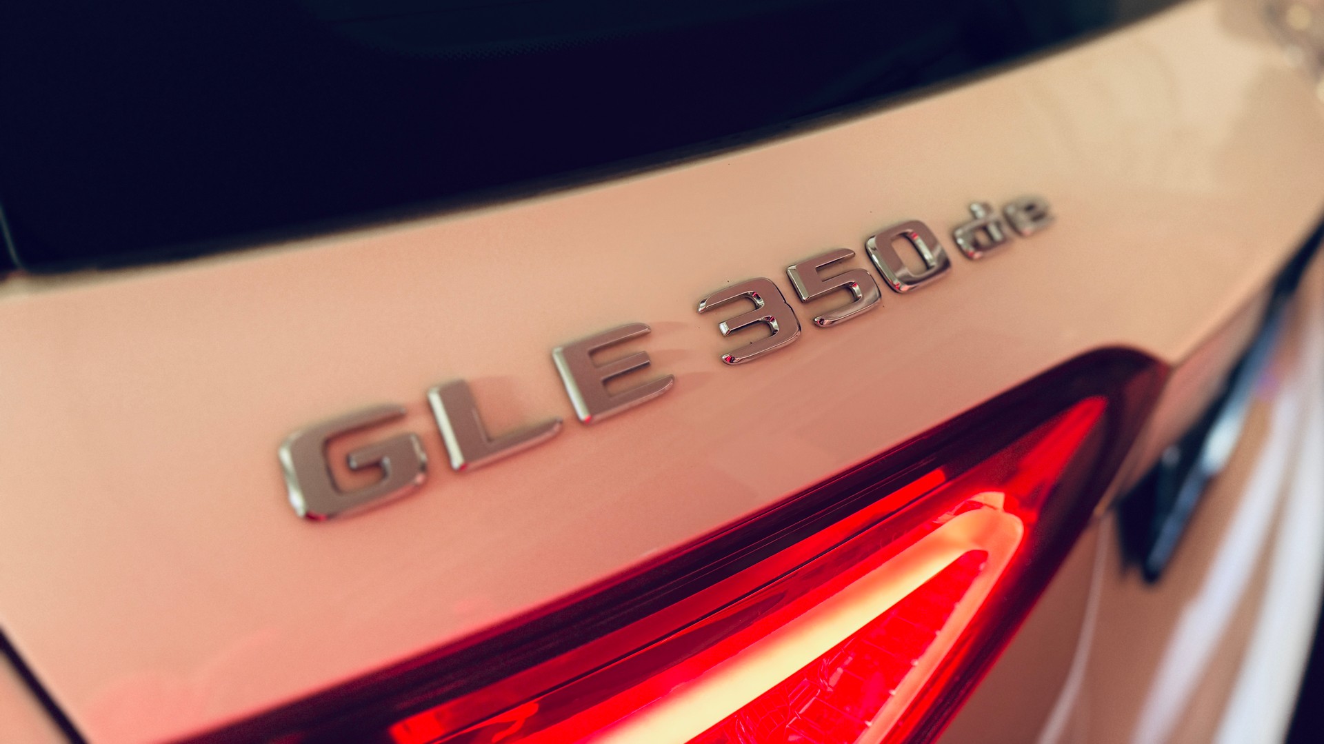 MERCEDES-BENZ GLE 350 de 4Matic 9G-Tronic-image-9