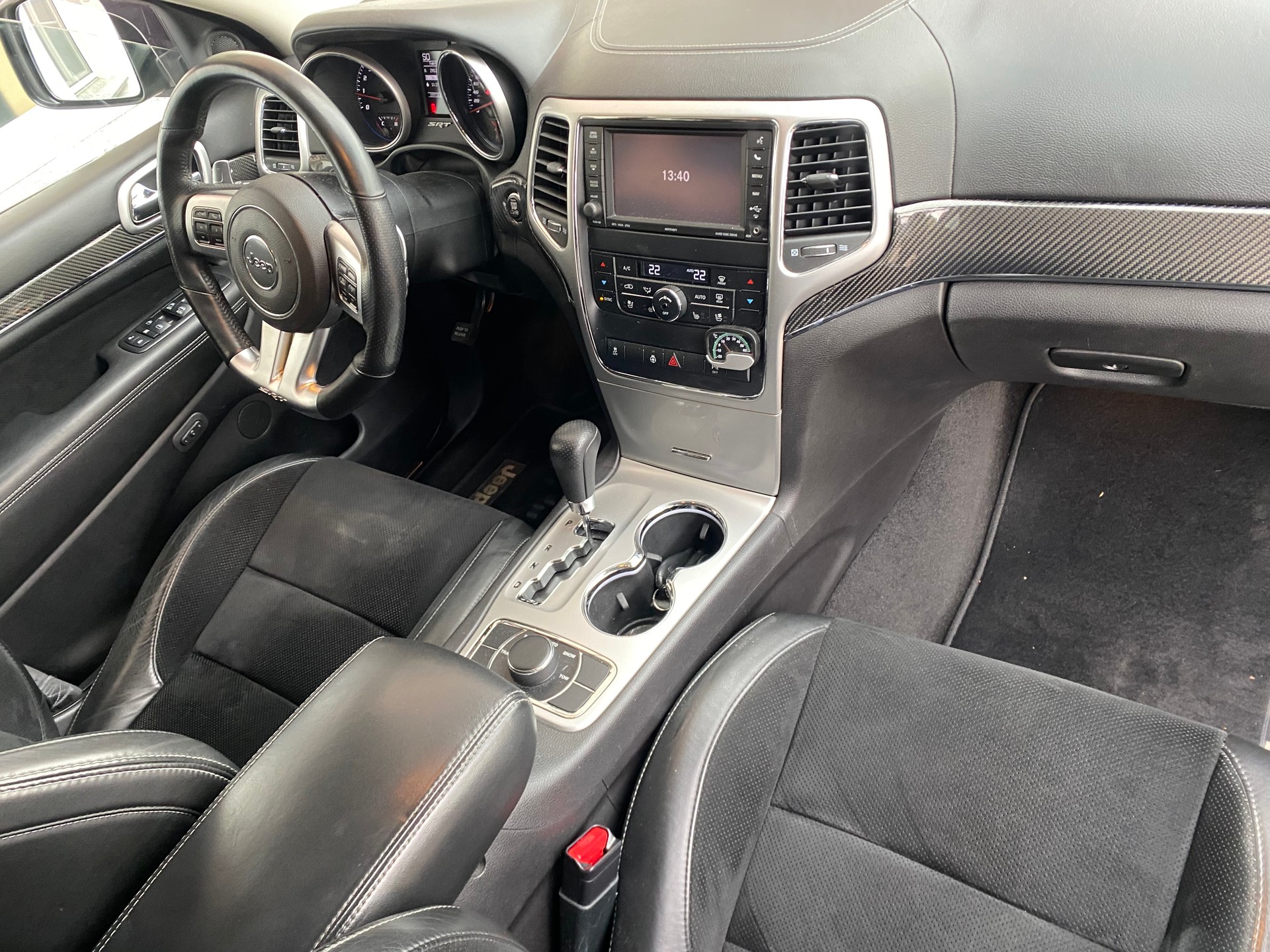 JEEP Grand Cherokee 6.4 SRT8 Automatic-image-8