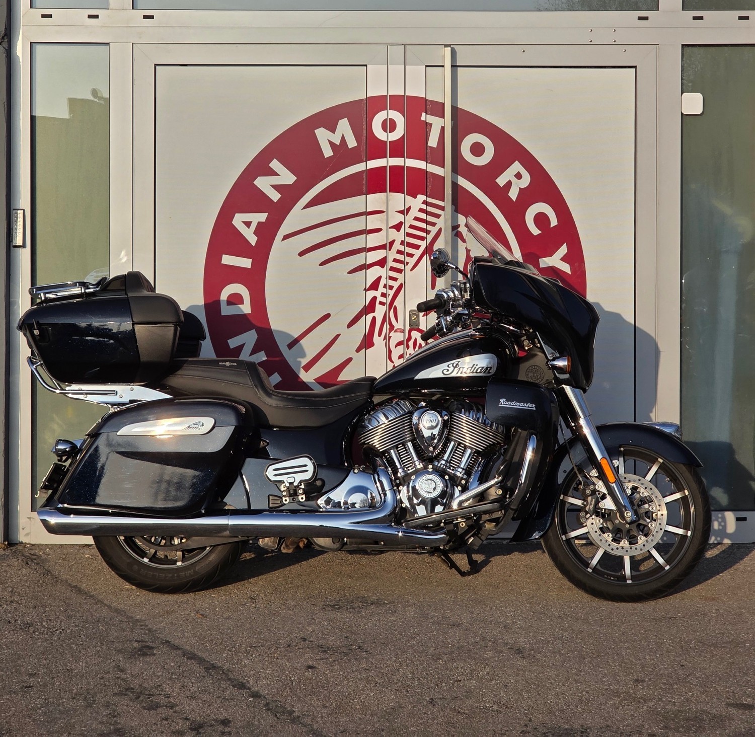 INDIAN Roadmaster Limited-image-0