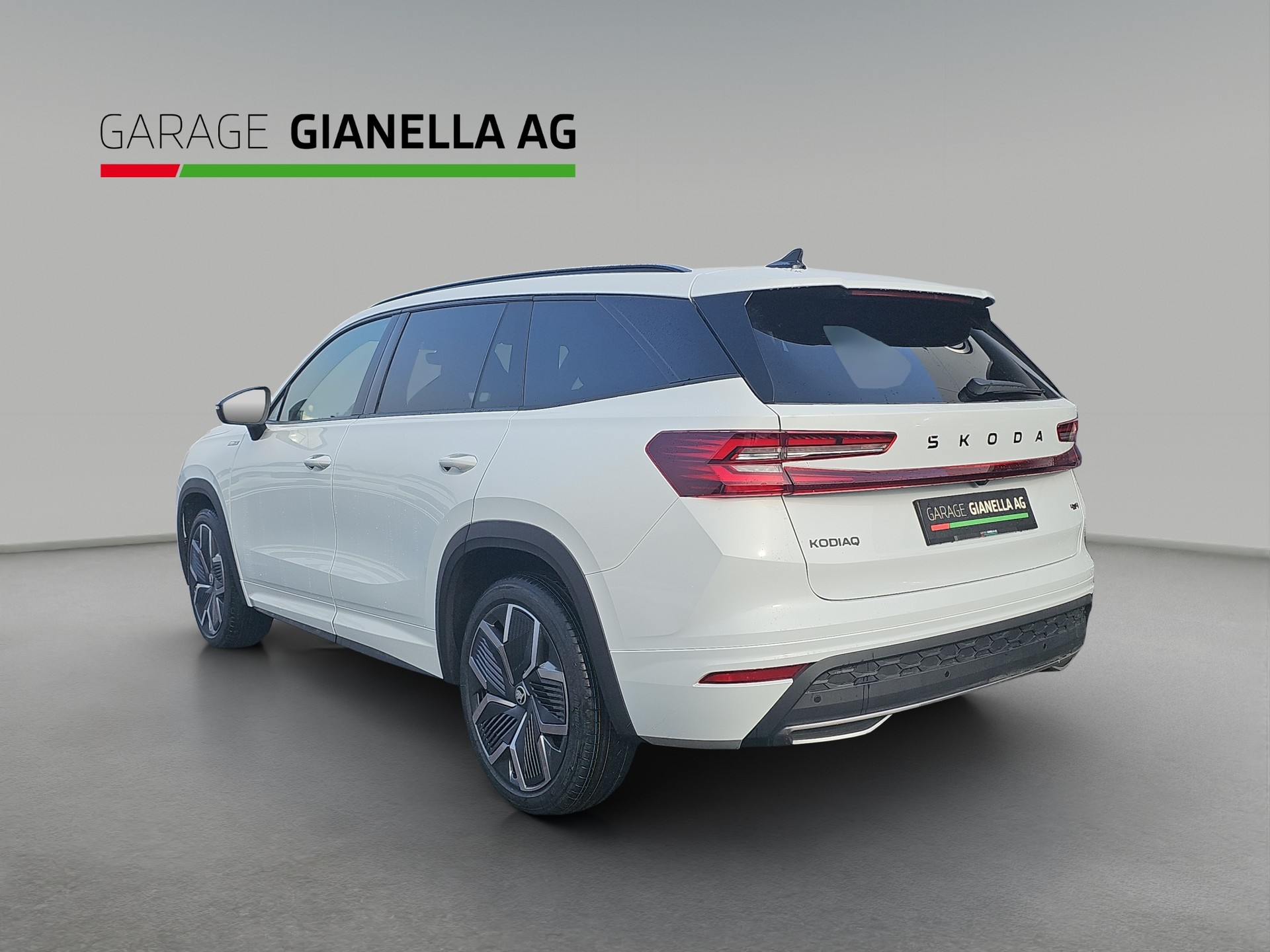 SKODA Kodiaq 2.0 TDI Sportline 4x4-showroom-element-2