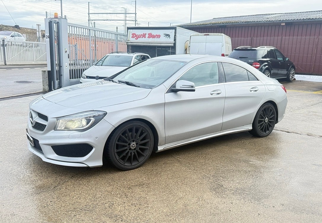 MERCEDES-BENZ CLA 200 AMG Line 7G-DCT