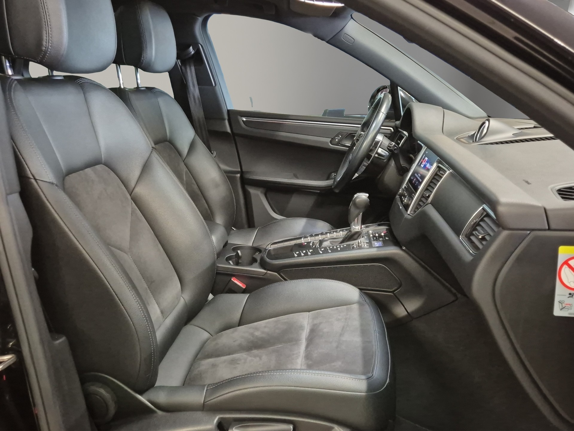 PORSCHE Macan PDK FULL SUIVI PORSCHE - LEASING à partir de CHF 480.-/mois-image-16