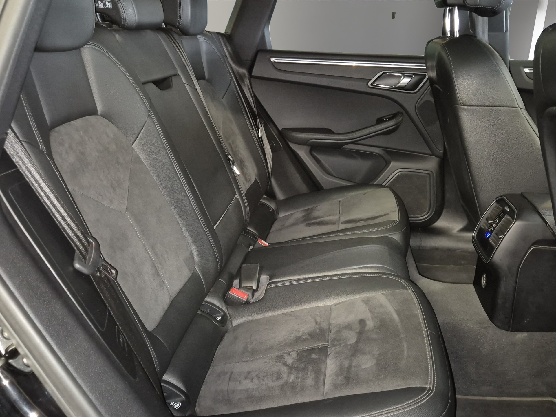 PORSCHE Macan PDK FULL SUIVI PORSCHE - LEASING à partir de CHF 480.-/mois-image-14