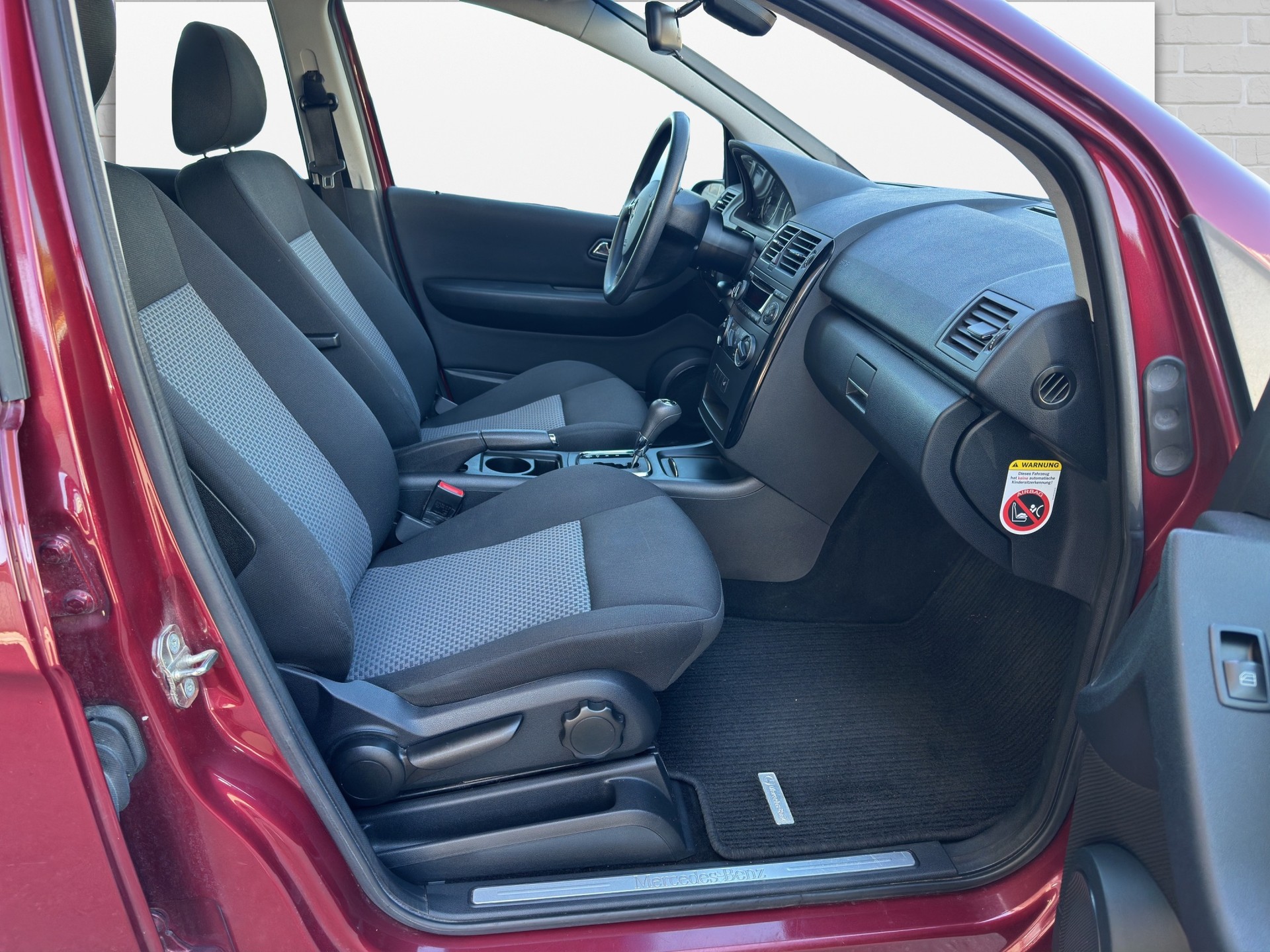 MERCEDES-BENZ A 170 Classic-image-10