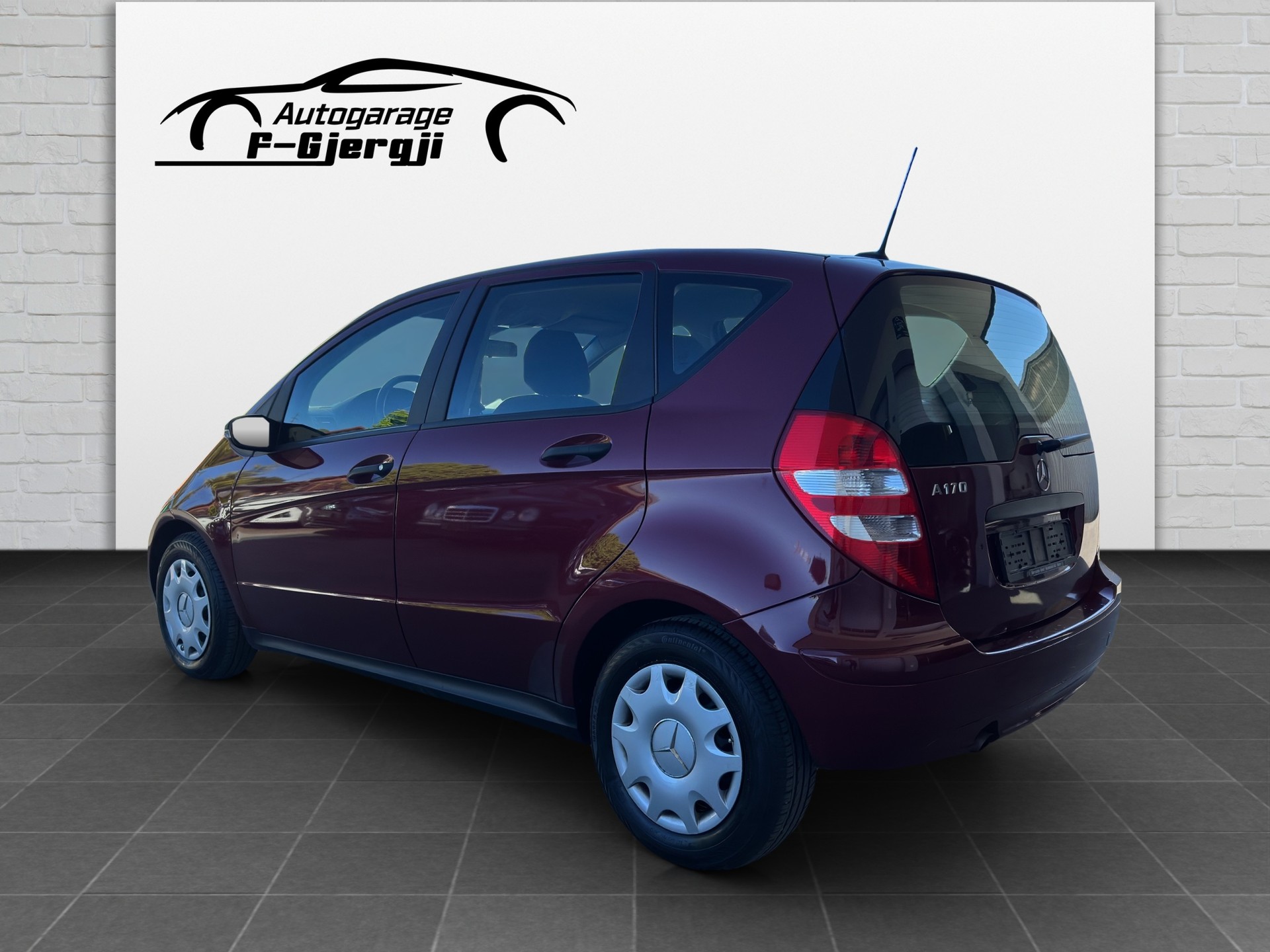 MERCEDES-BENZ A 170 Classic-showroom-element-3