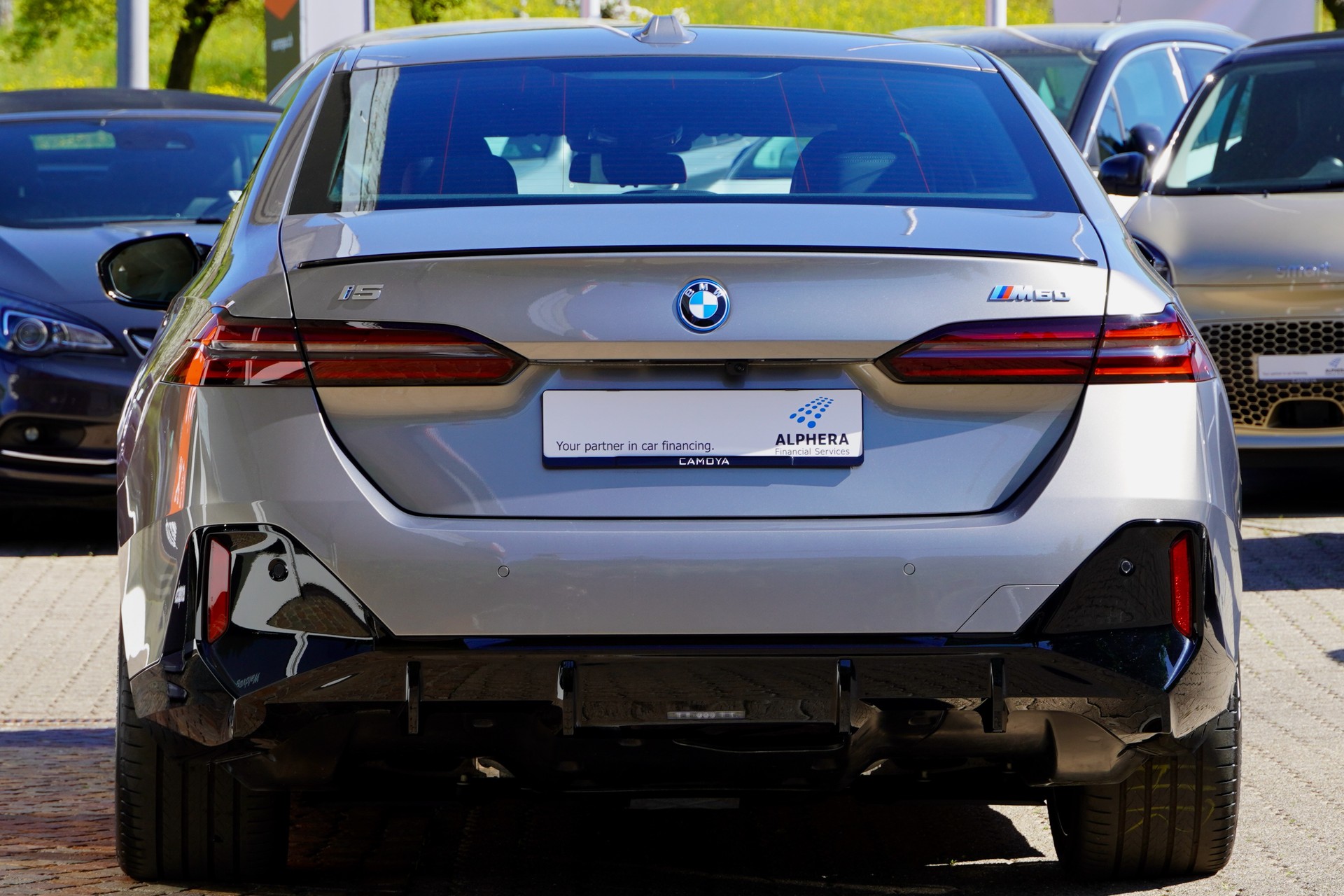 BMW i5 M60 xDrive M Sport Pro-image-6