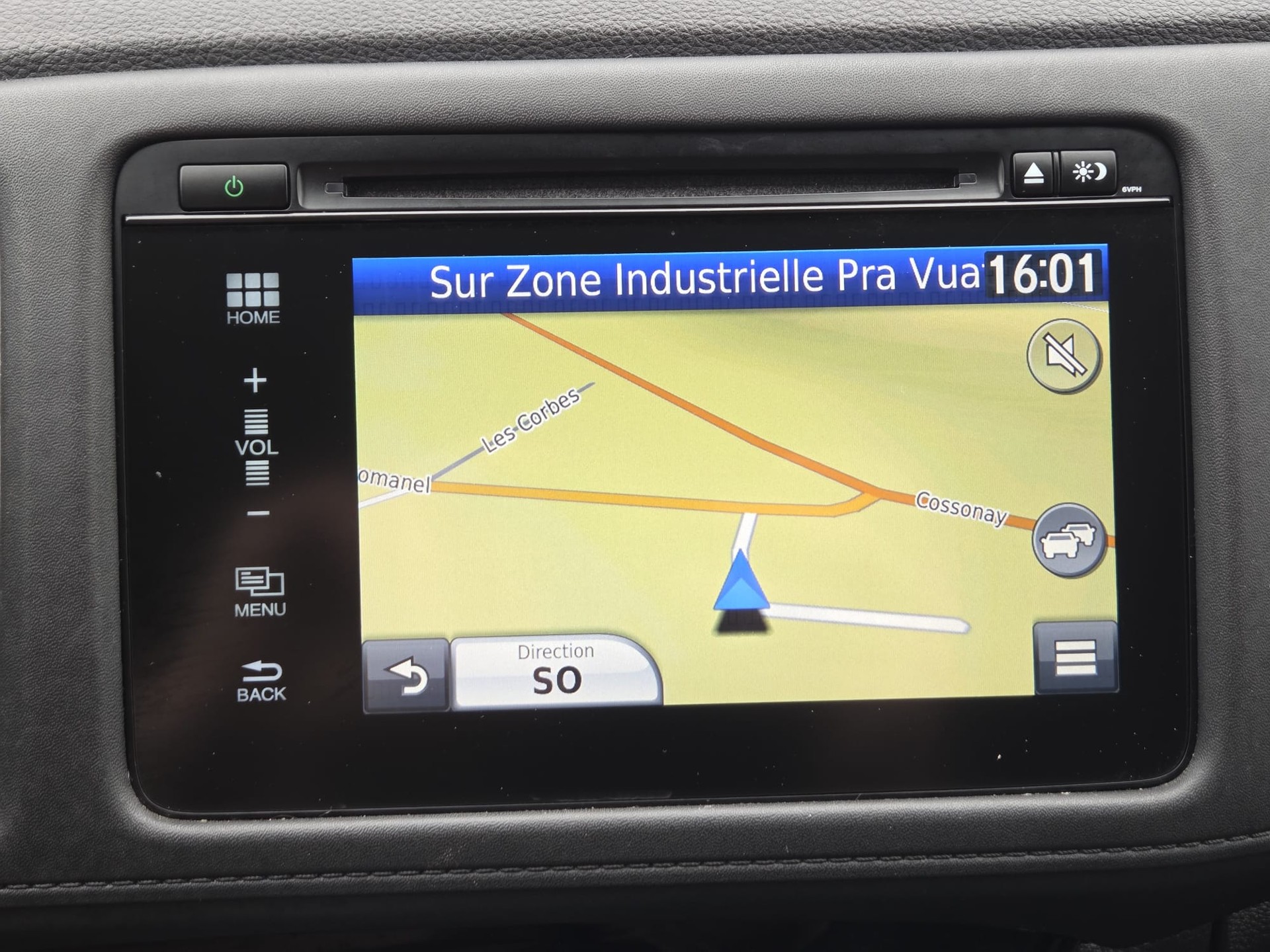 HONDA HR-V 1.5i-VTEC Elegance CVT ** Frish Service und MFK ** Expertise & service du jour-image-10