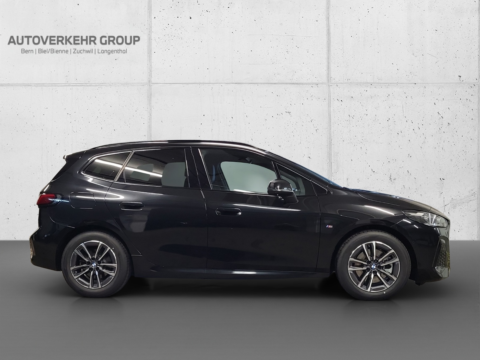 BMW 223i Act. T. xDr. M Sport-showroom-element-3