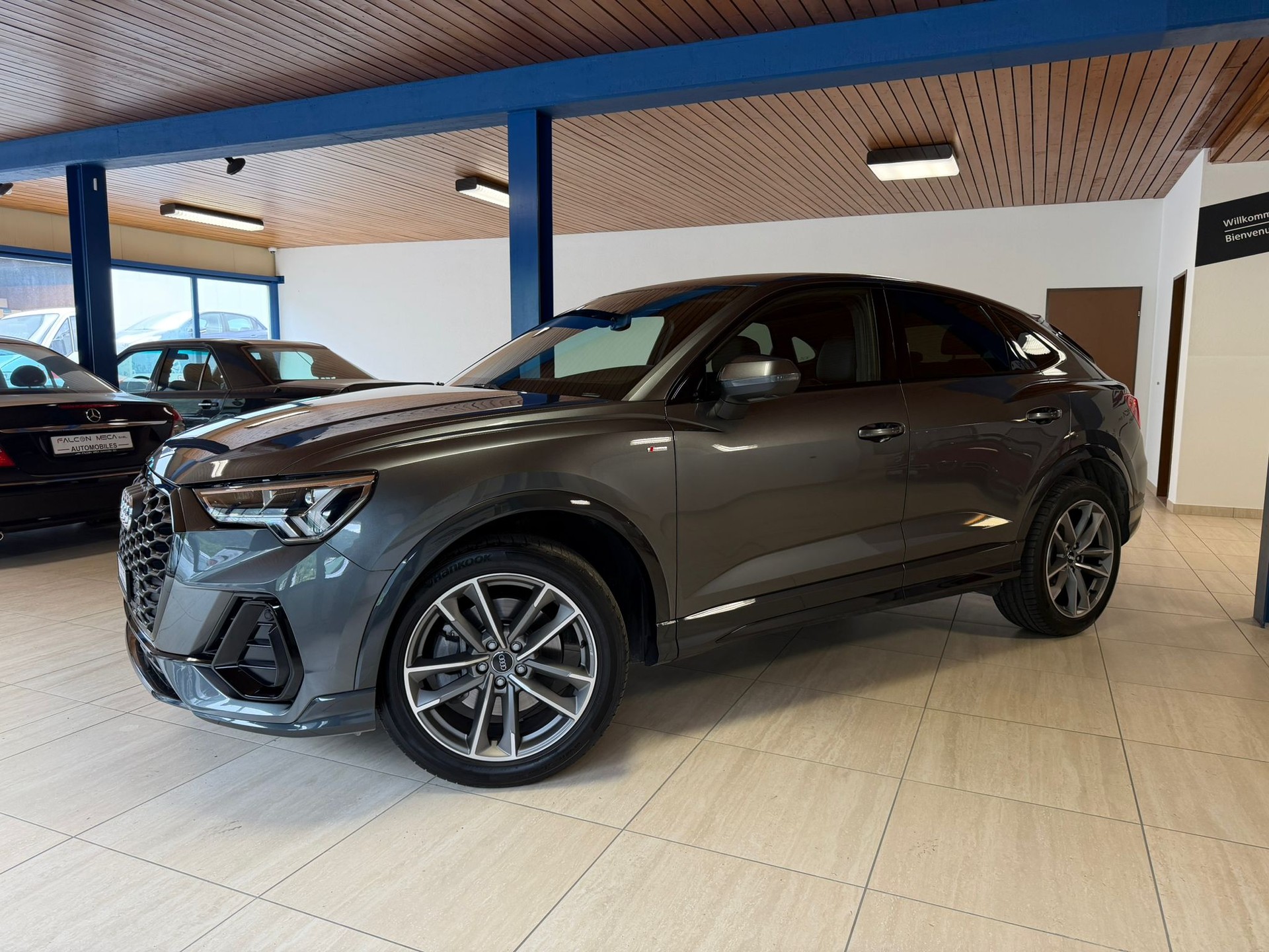 AUDI Q3 Sportback 40 TDI S line Attraction quattro S-tronic-image-5