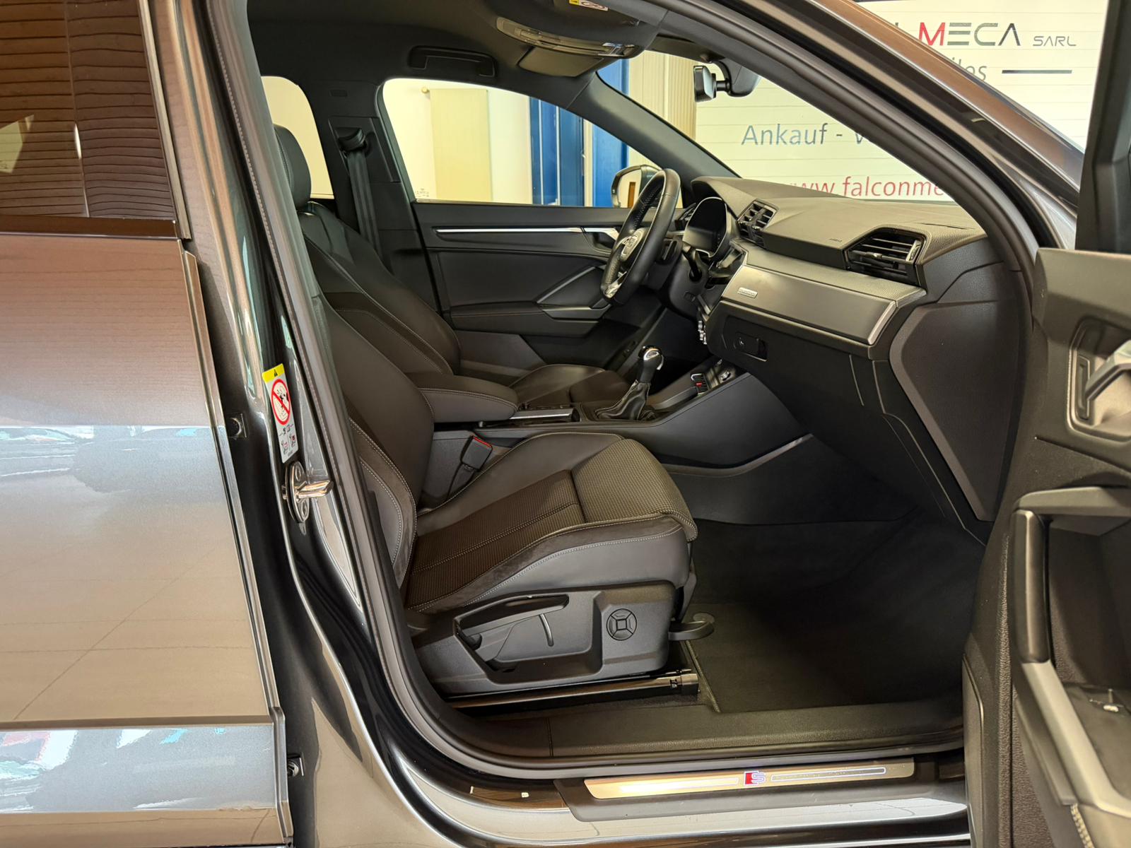 AUDI Q3 Sportback 40 TDI S line Attraction quattro S-tronic-image-22