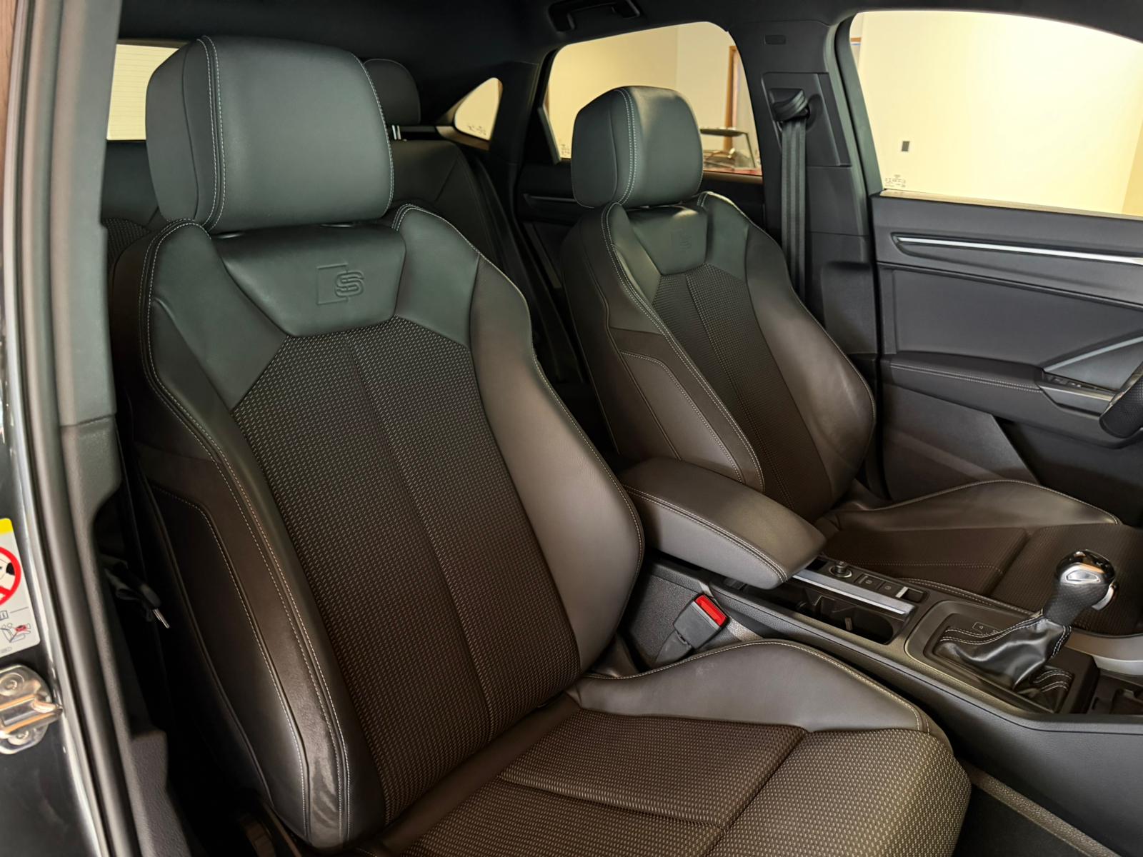 AUDI Q3 Sportback 40 TDI S line Attraction quattro S-tronic-image-23