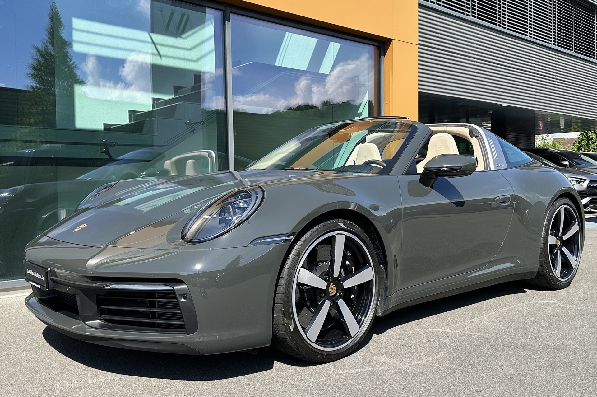 PORSCHE 911 Targa 3.0 Carrera 4S Heritage Design Edition