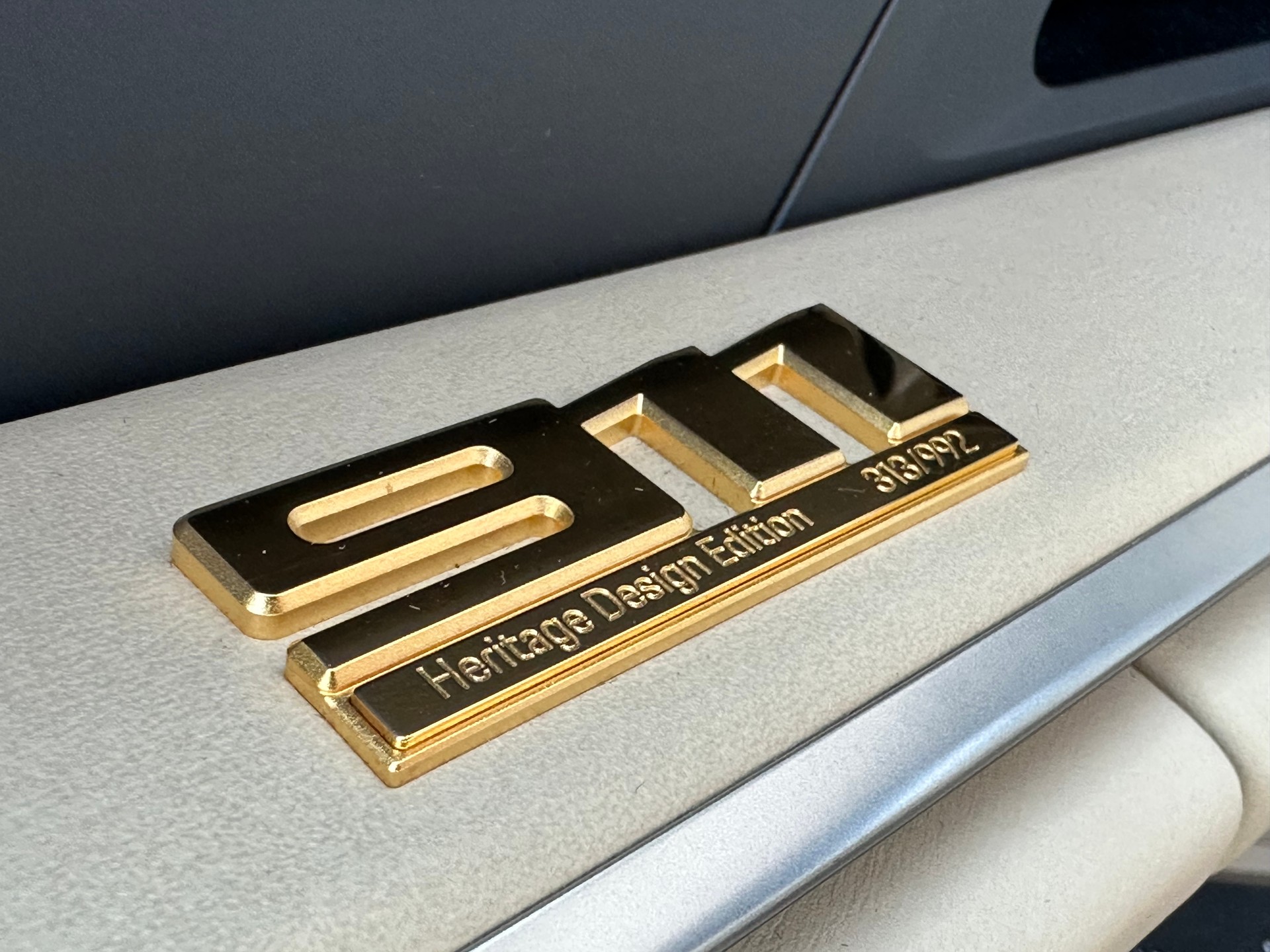 PORSCHE 911 Targa 3.0 Carrera 4S Heritage Design Edition-showroom-element-3