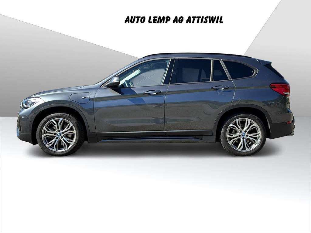 BMW X1 F48 25e xDrive-showroom-element-3
